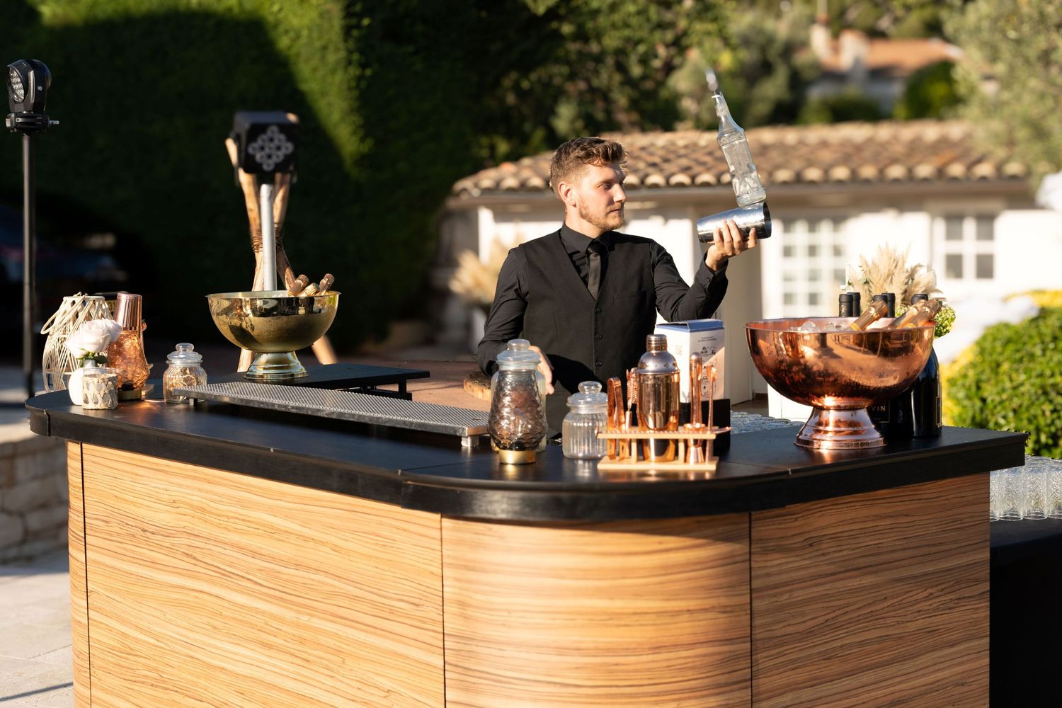 Le Flair bartending en plein action à la Ciotat