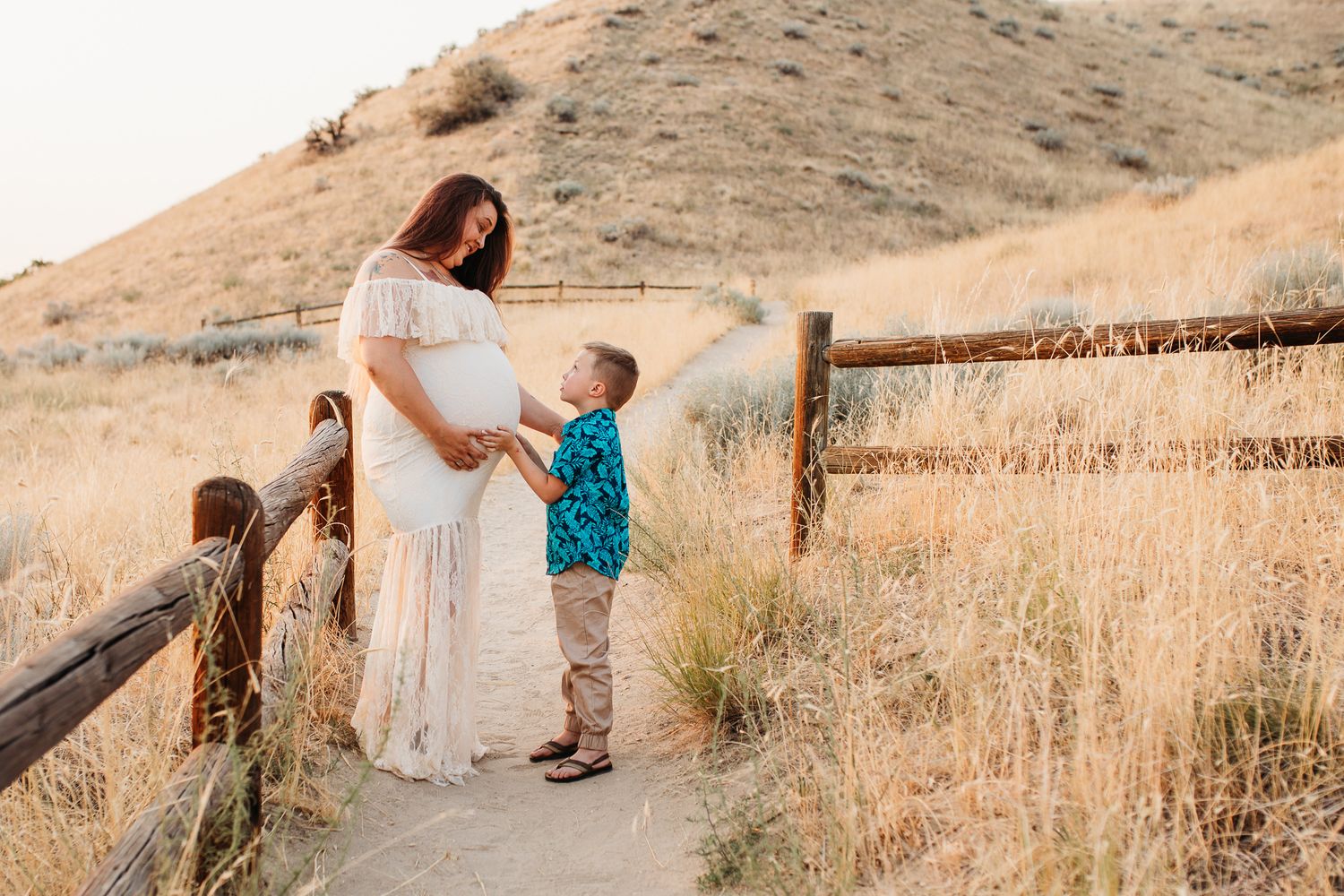 - Maternity session in Boise, Idaho