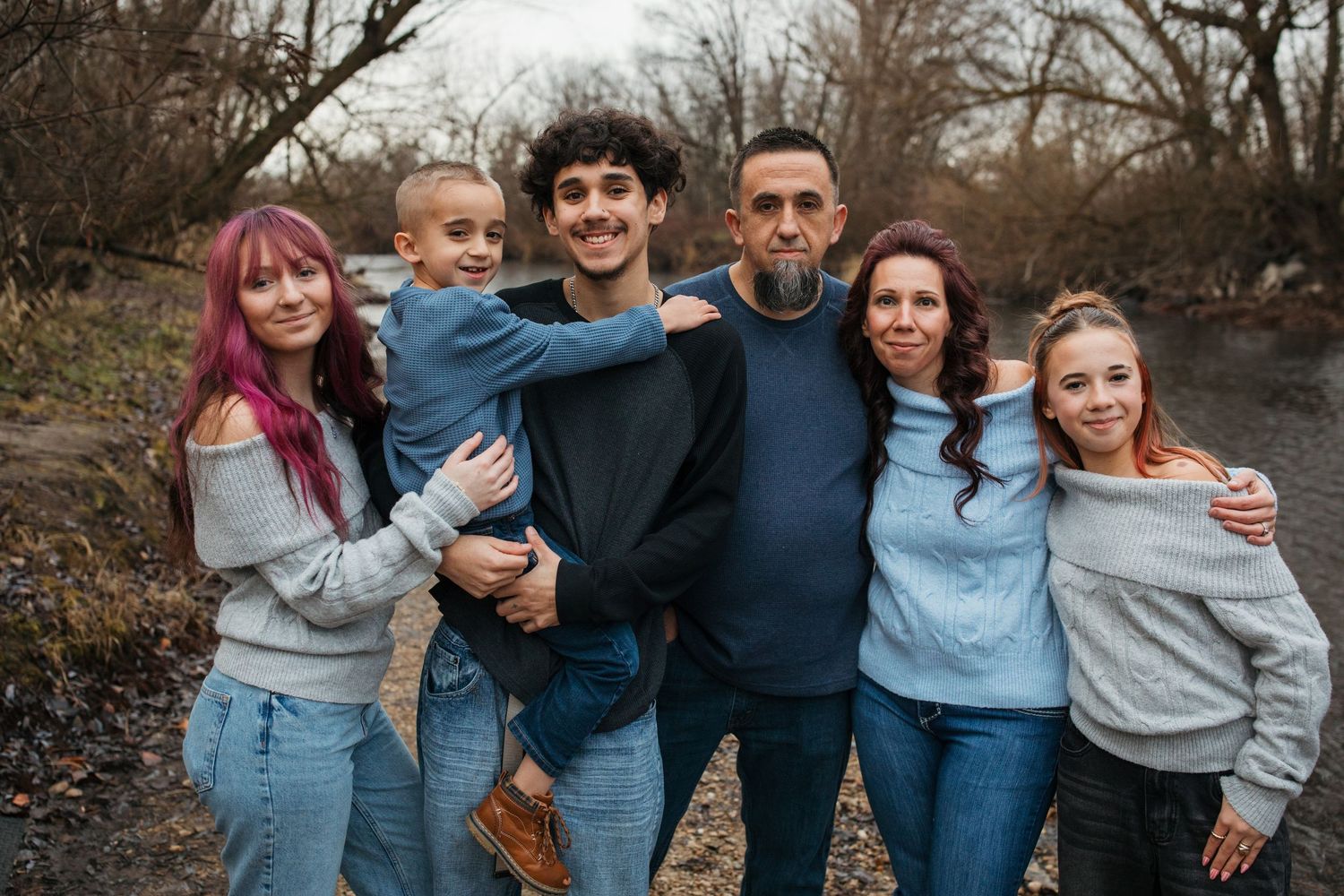 Family portrait near the Boise River in Eagle Idaho during a lifestyle family photography session