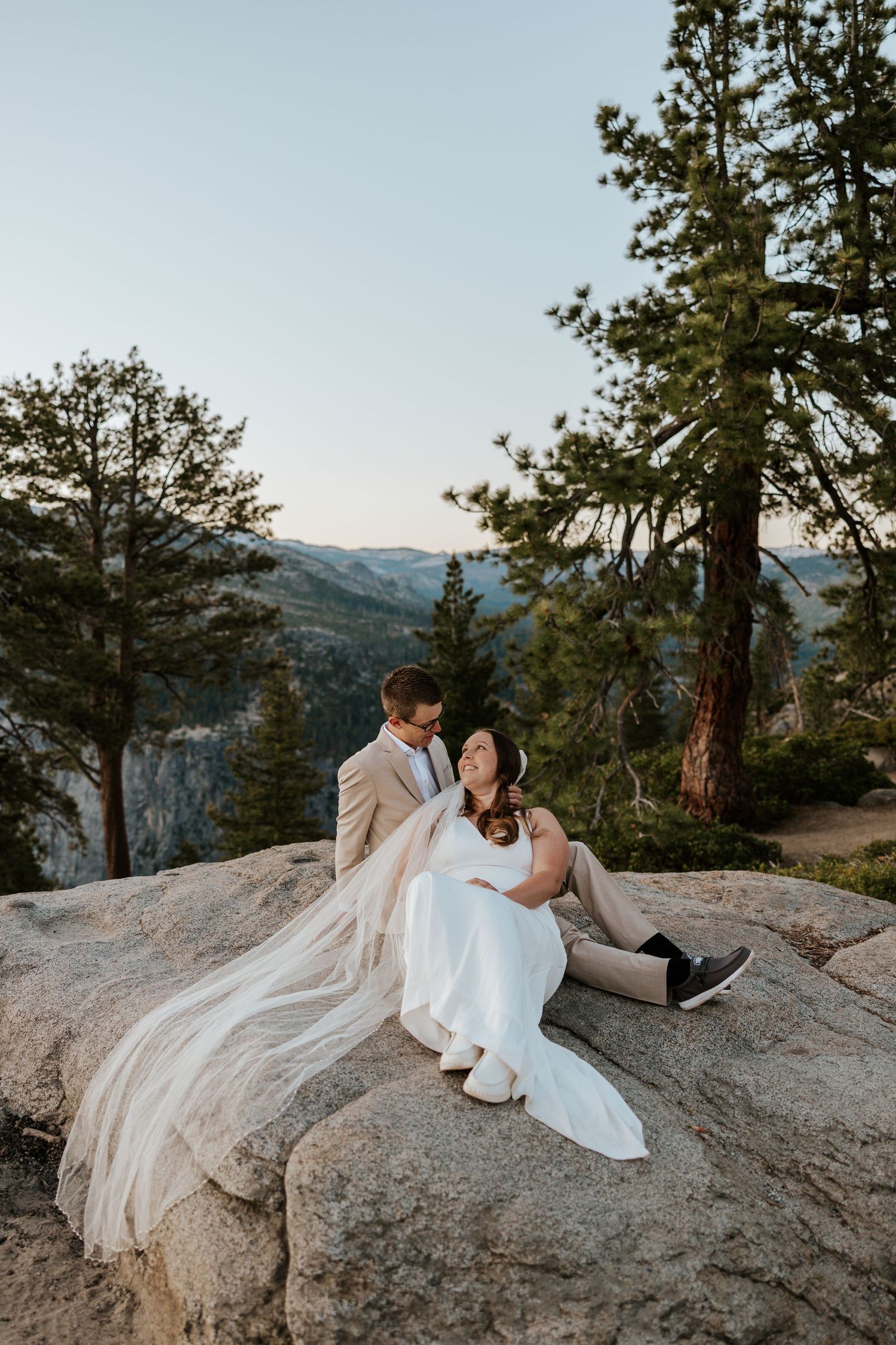 romantic and authentic yosemite national park elopement photographer