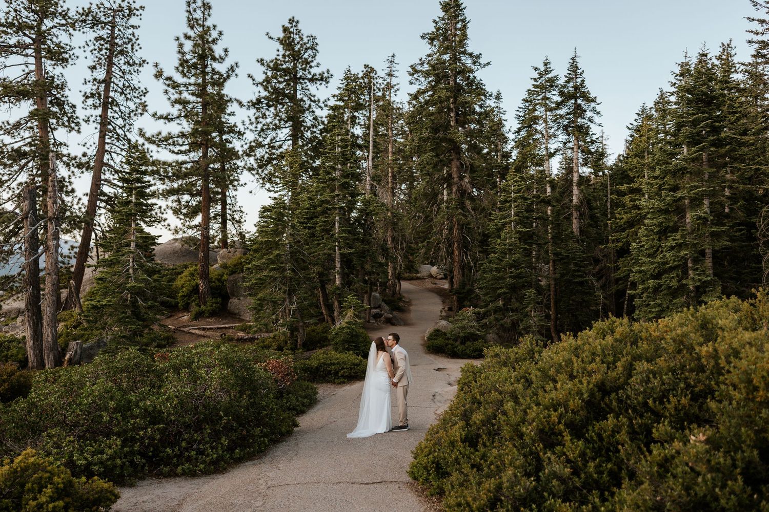 authentic and romantic yosemite national park elopement photographer