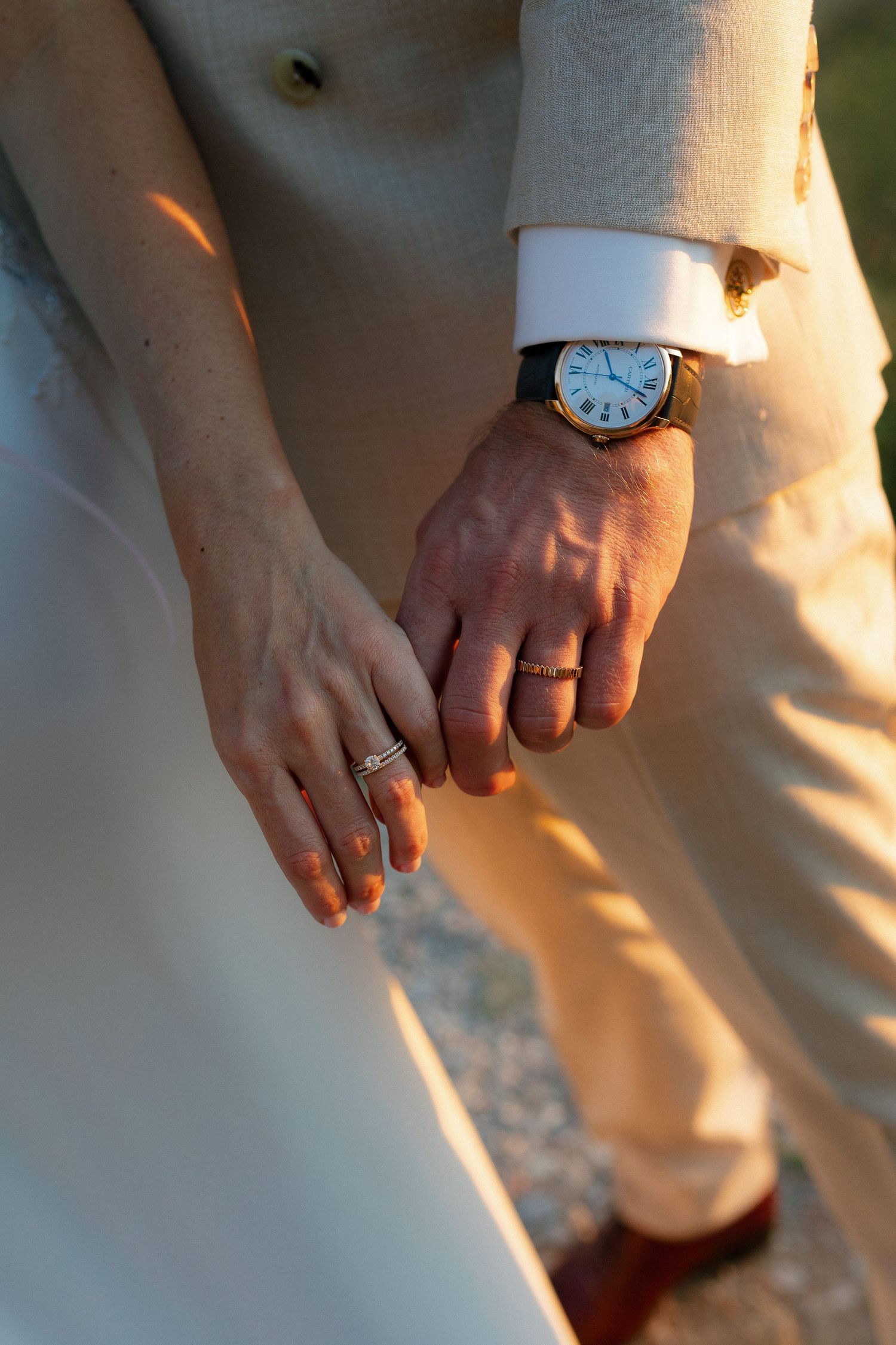 Photo de détails des alliances lors d'une séance sur un mariage à Aix en Provence