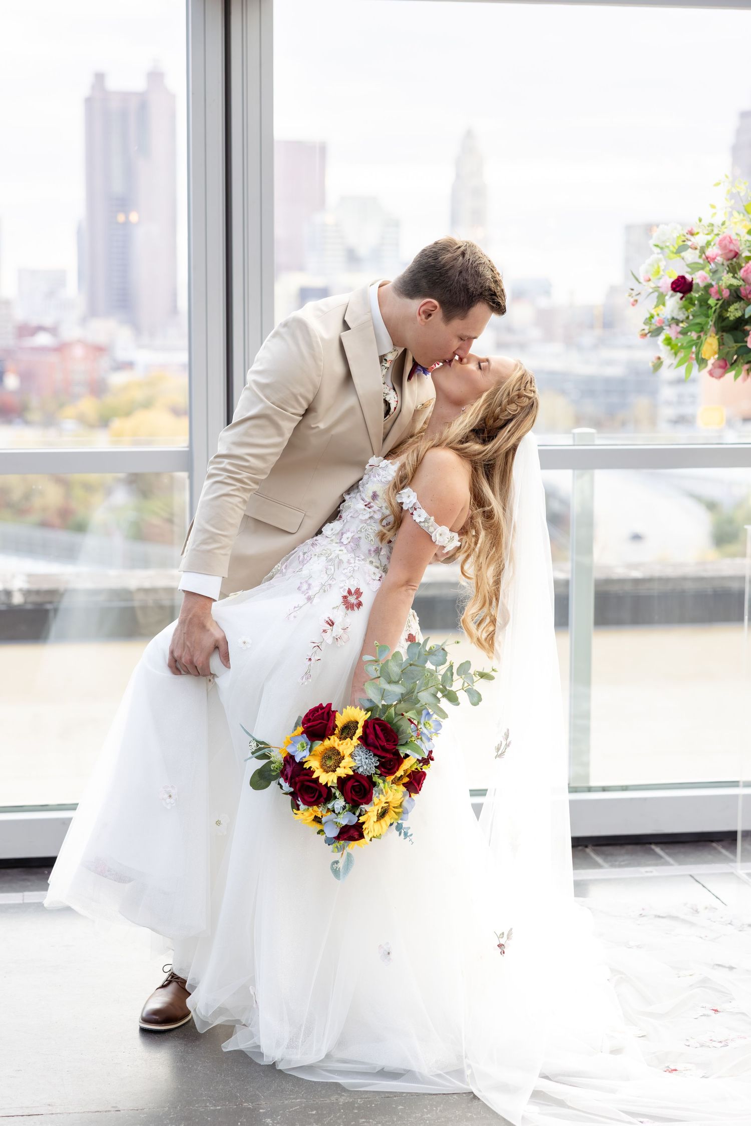 Timeless rooftop wedding at Revery in Columbus by Julia and Sean Photography, serving Dayton, Columbus & Cincinnati.