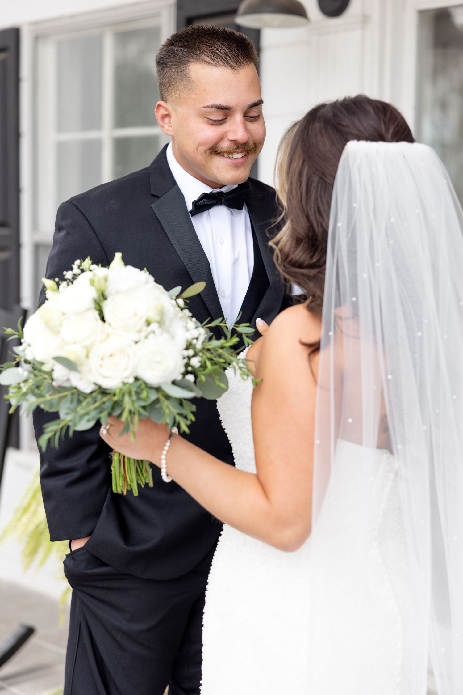 Elegant wedding at The Upton House in Guntersville, Alabama featuring a joyful bride and groom and timeless southern elegance.