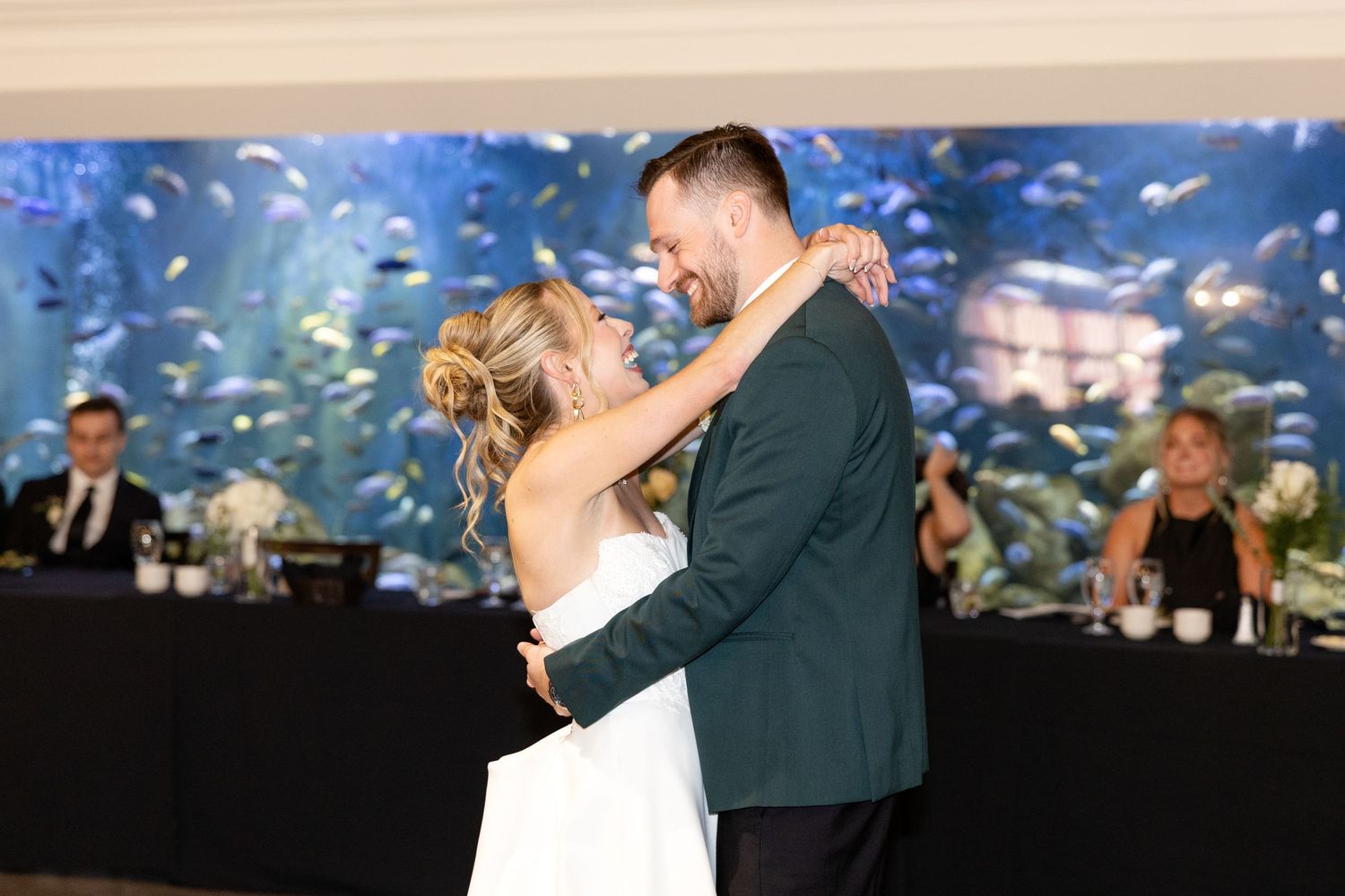 Wedding day photos at The Toledo Zoo in Toledo, Ohio photographed by Julia & Sean Photography, Ohio wedding photographers