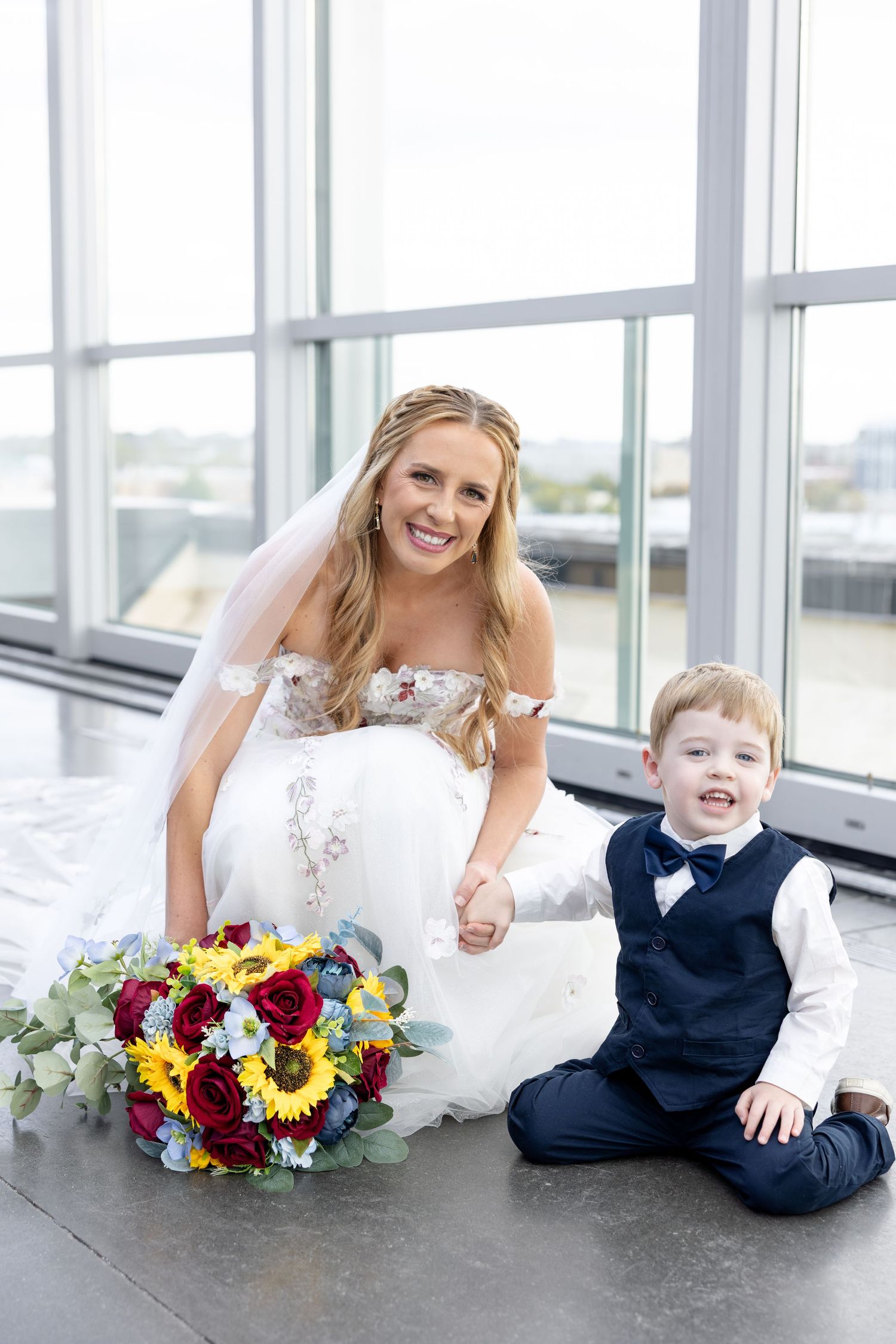 Timeless rooftop wedding at Revery in Columbus by Julia and Sean Photography, serving Dayton, Columbus & Cincinnati.