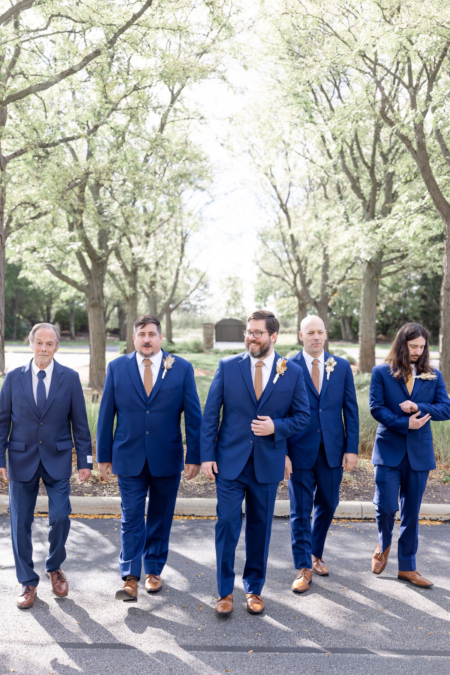 Light, airy wedding photography in Cleveland, Ohio. Ohio Wedding Photographers - Julia and Sean Photography, timeless, joyful wedding photos