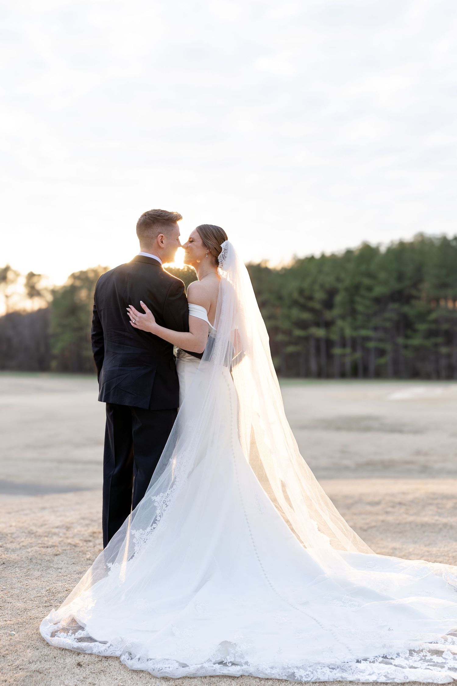 Light and airy wedding photography by Julia and Sean Photography, husband-and-wife photographers serving joyful brides in Dayton, Cincinnati