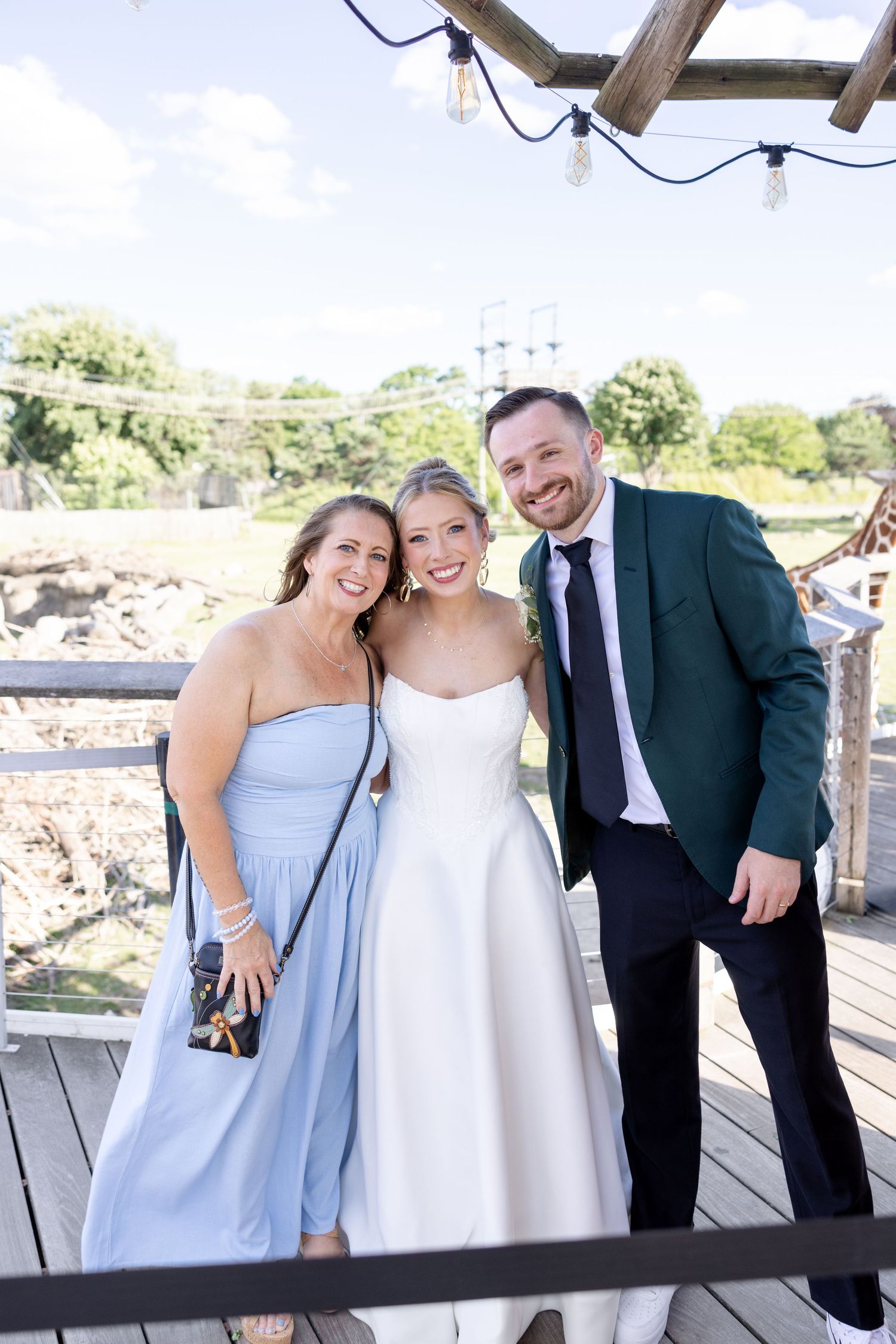 Wedding day photos at The Toledo Zoo in Toledo, Ohio photographed by Julia & Sean Photography, Ohio wedding photographers