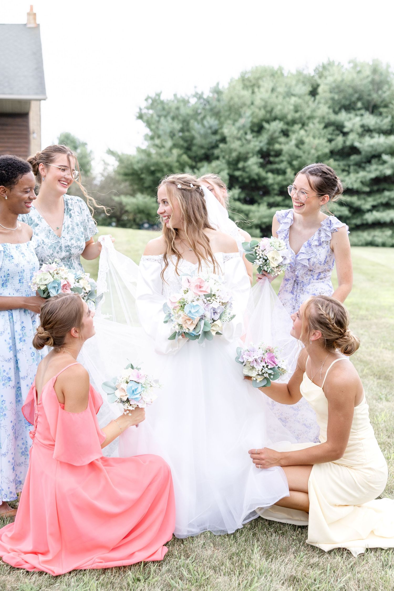 Romantic summer wedding in Northeast Ohio at Heartland on Heritage by Julia and Sean Photography, husband-and-wife wedding photographers.