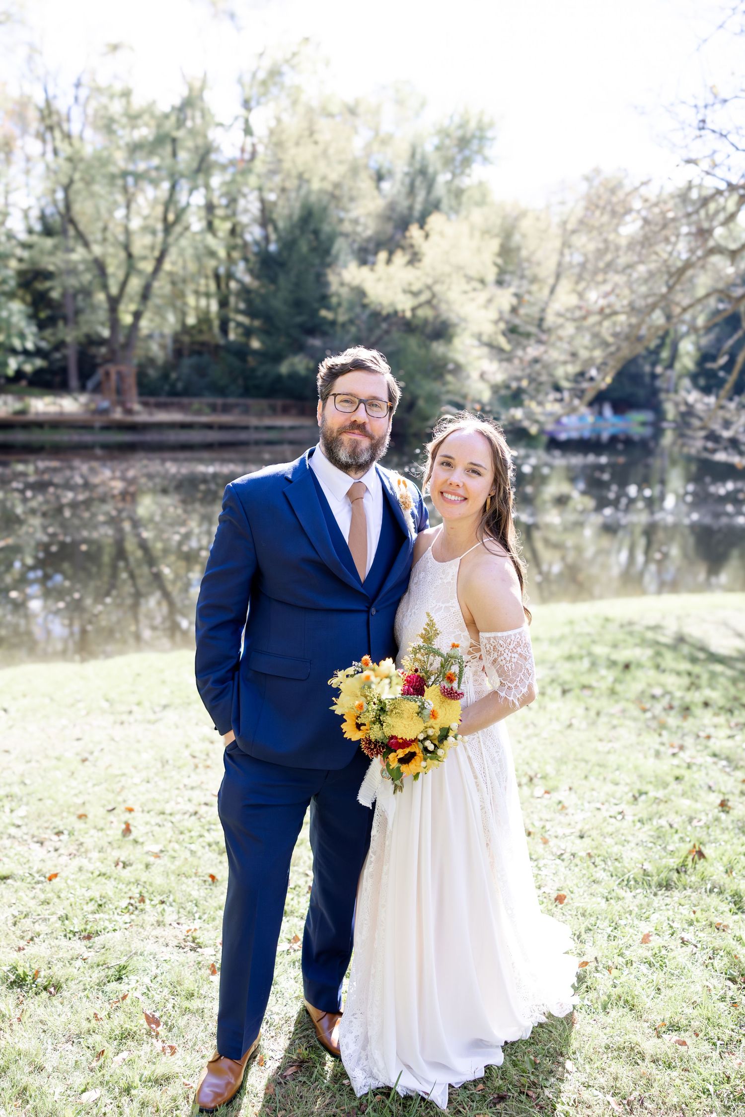 Light, airy wedding photography in Cleveland, Ohio. Ohio Wedding Photographers - Julia and Sean Photography, timeless, joyful wedding photos