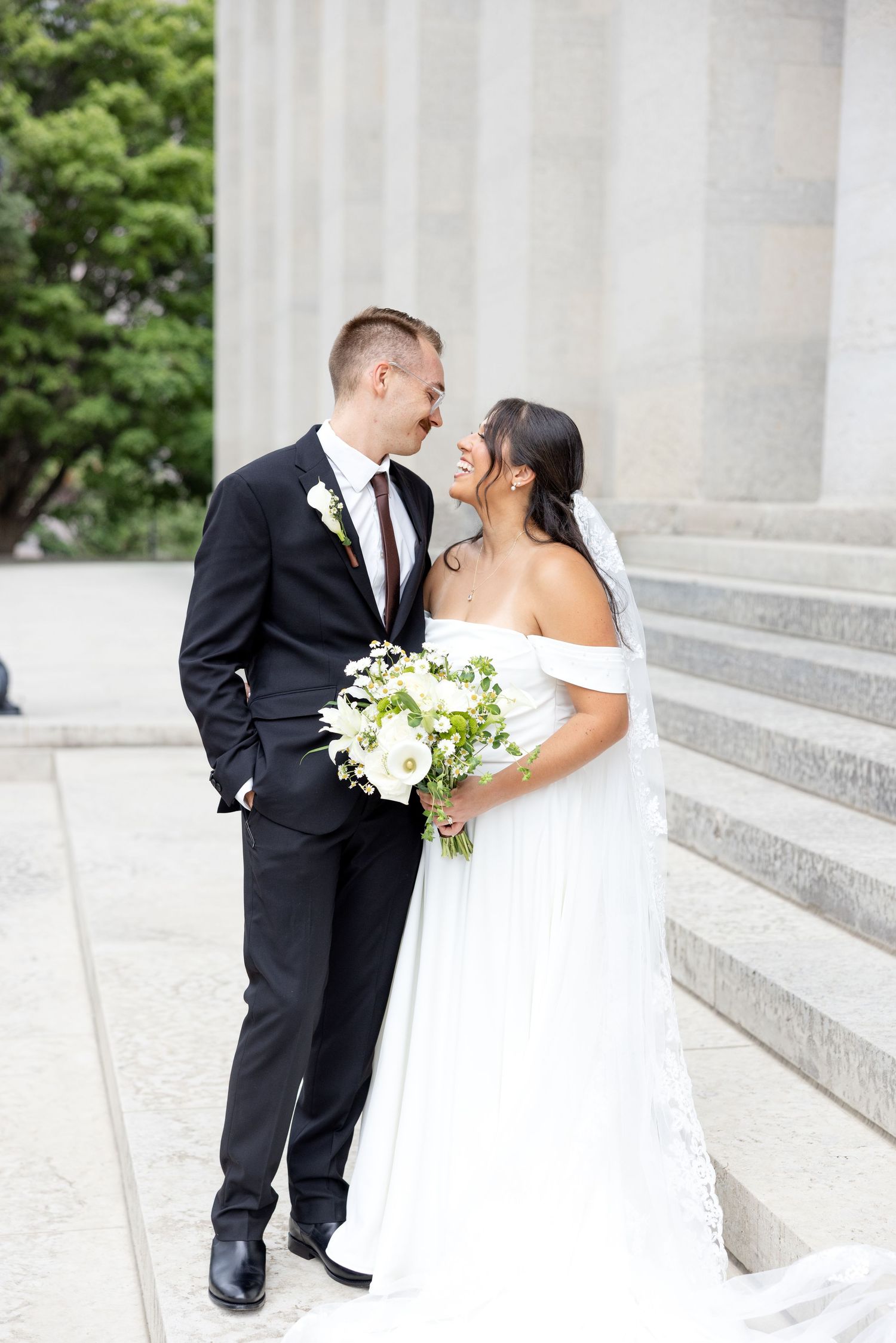 Bride and groom portraits at the Ohio Statehouse in downtown Columbus, Ohio, captured with timeless, light and airy wedding photography.