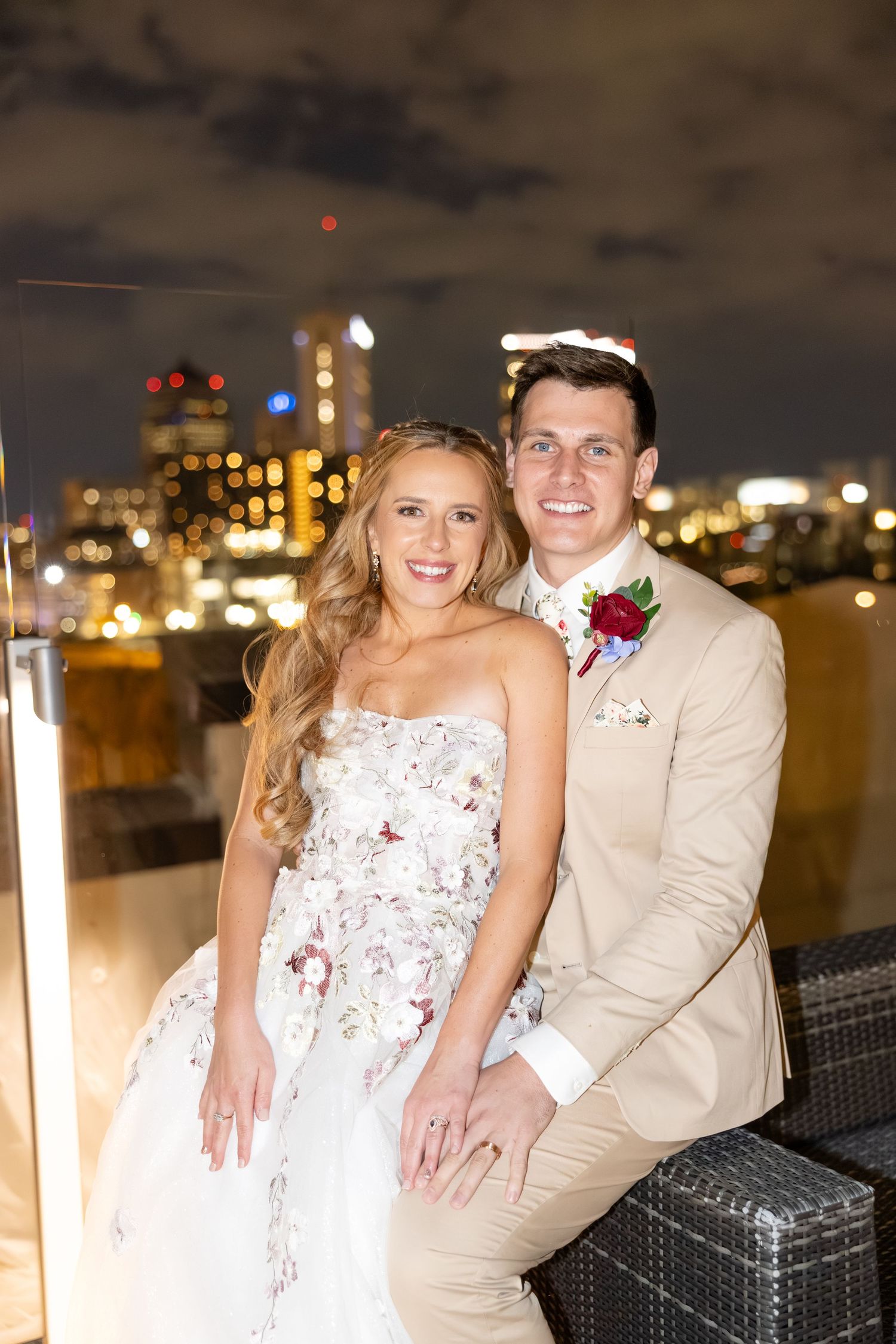 Timeless rooftop wedding at Revery in Columbus by Julia and Sean Photography, serving Dayton, Columbus & Cincinnati.