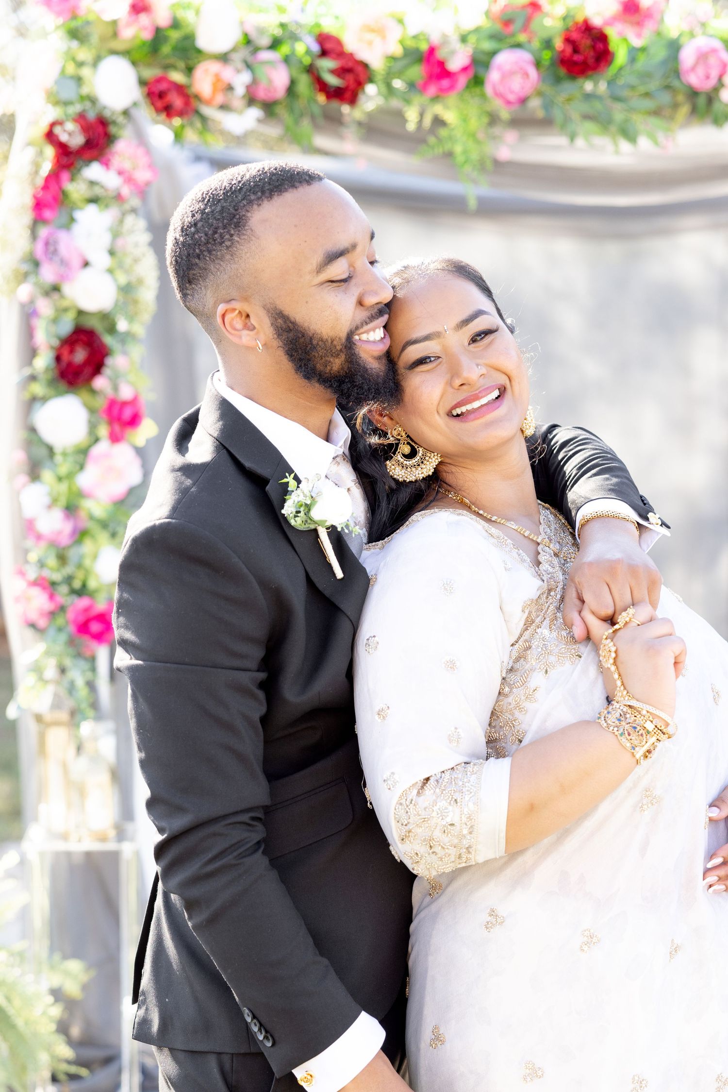 Light and airy wedding and engagement photography by Julia and Sean Photography
 serving Dayton, Columbus, Cincinnati, Ohio, and beyond.