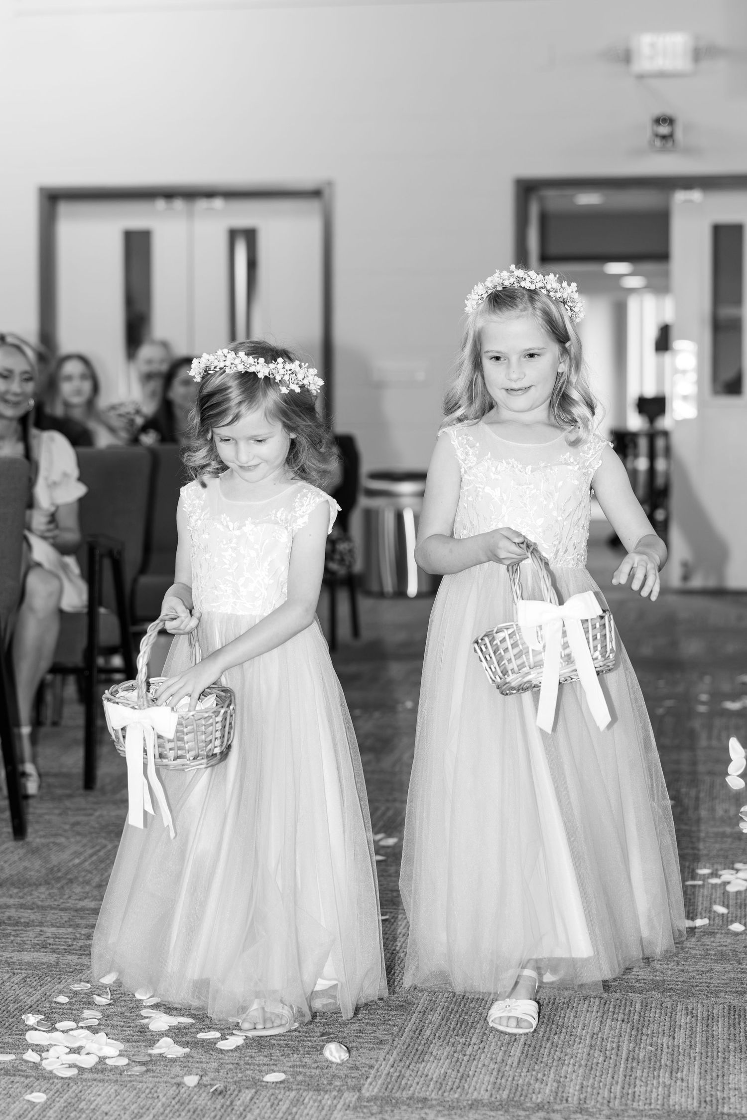 Joyful Louisville, Kentucky wedding photography featuring heartfelt moments and timeless images by Julia & Sean Photography