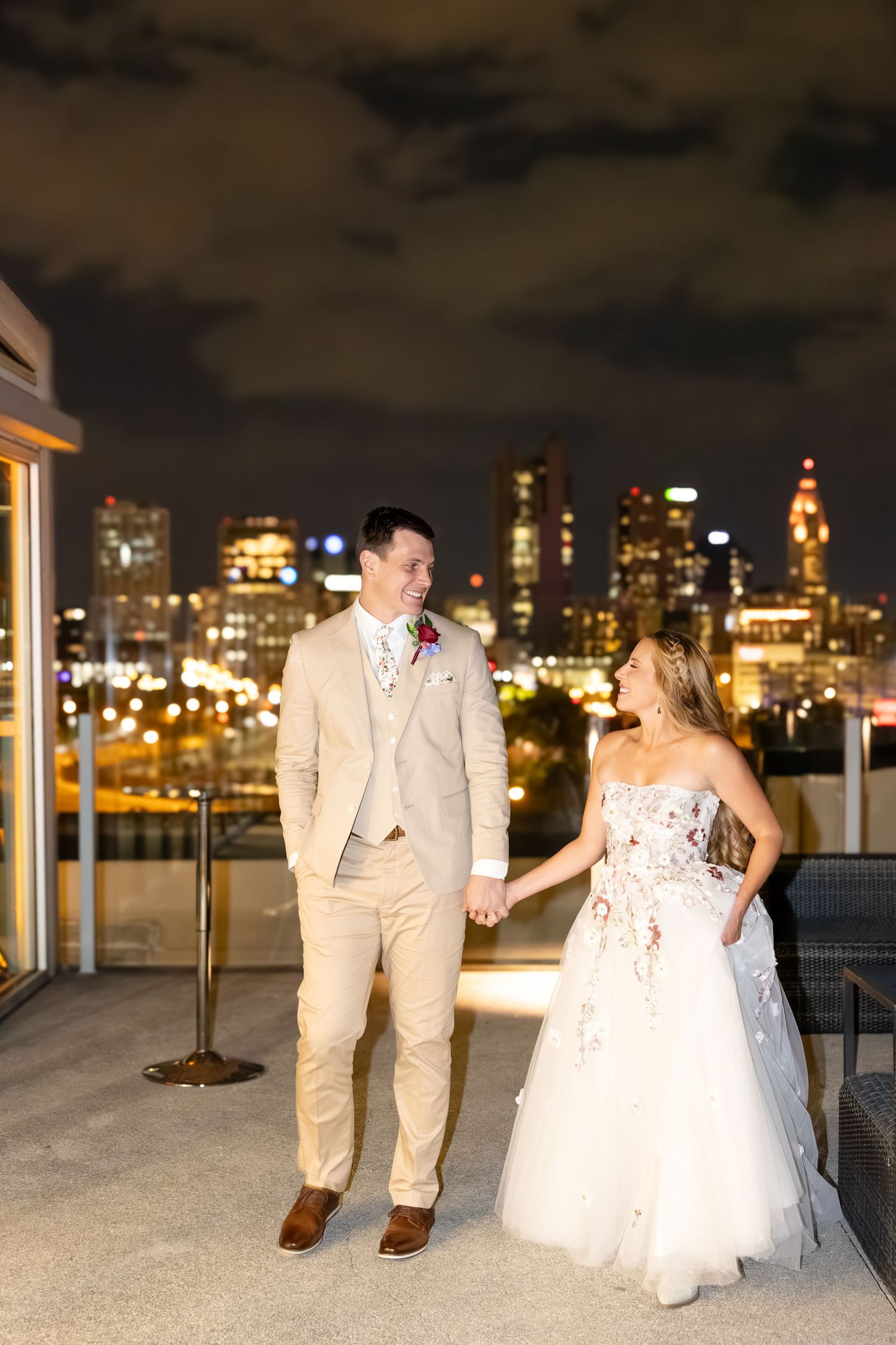 Timeless rooftop wedding at Revery in Columbus by Julia and Sean Photography, serving Dayton, Columbus & Cincinnati.