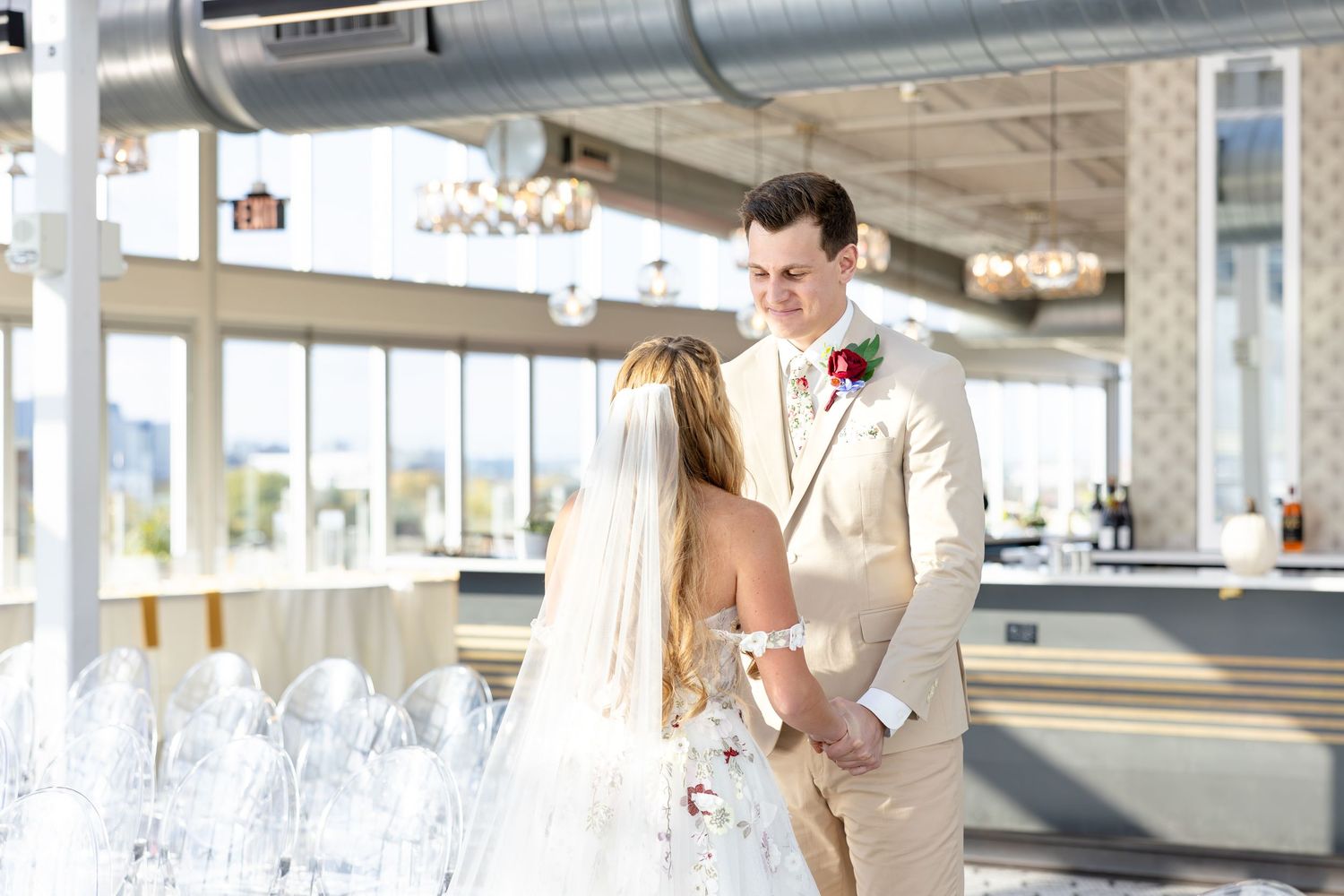 Timeless rooftop wedding at Revery in Columbus by Julia and Sean Photography, serving Dayton, Columbus & Cincinnati.