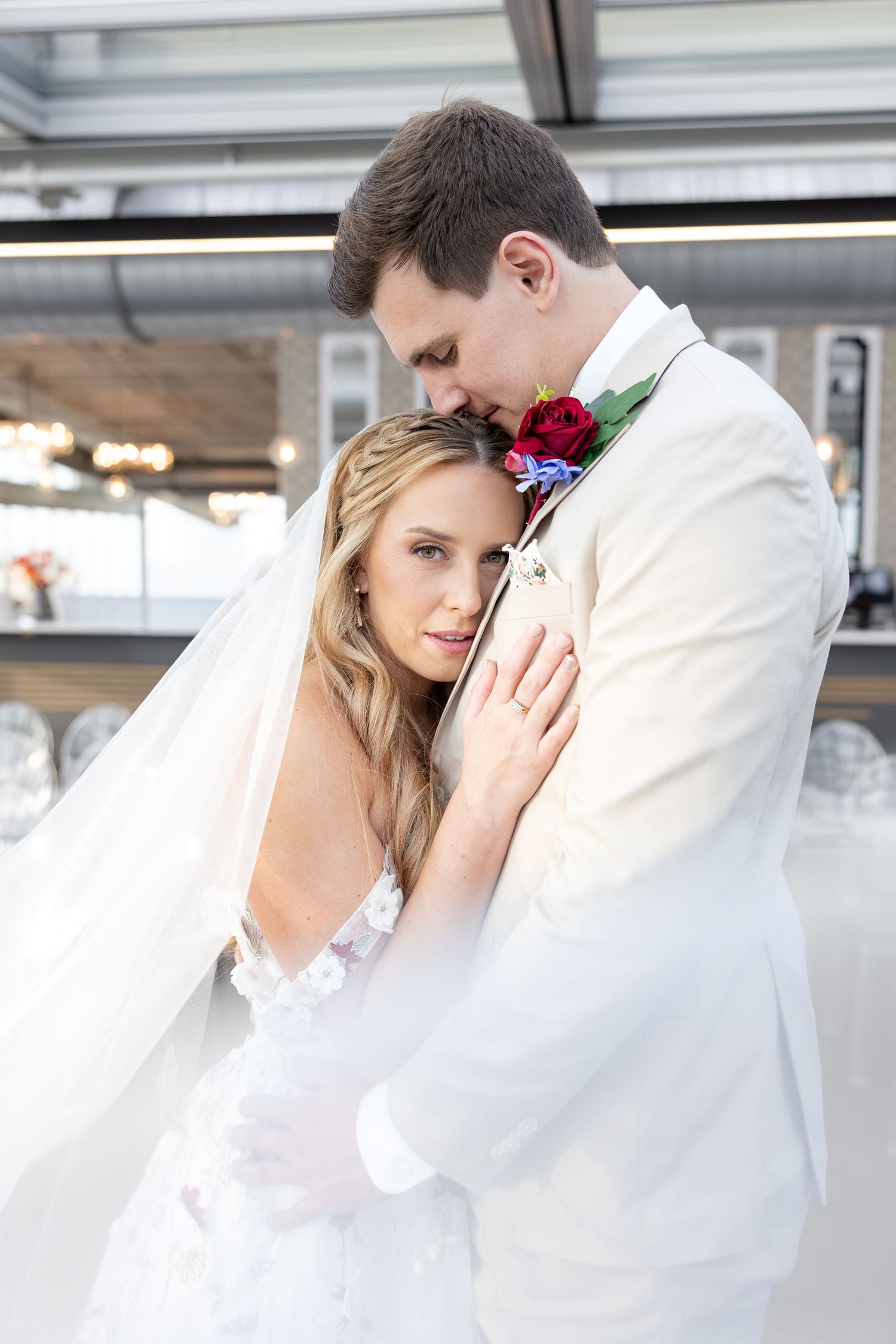 Timeless rooftop wedding at Revery in Columbus by Julia and Sean Photography, serving Dayton, Columbus & Cincinnati.