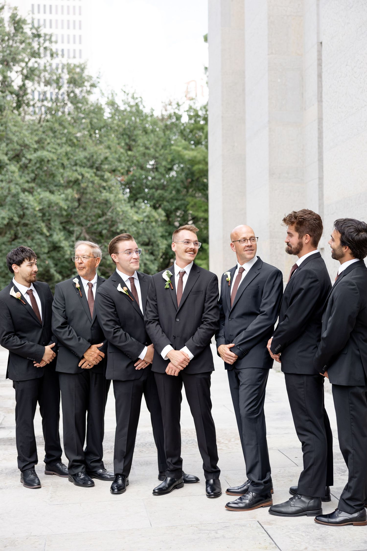 Elegant wedding portraits at Flat 51 in downtown Columbus, Ohio, photographed by Columbus wedding photographers Julia & Sean Photography.