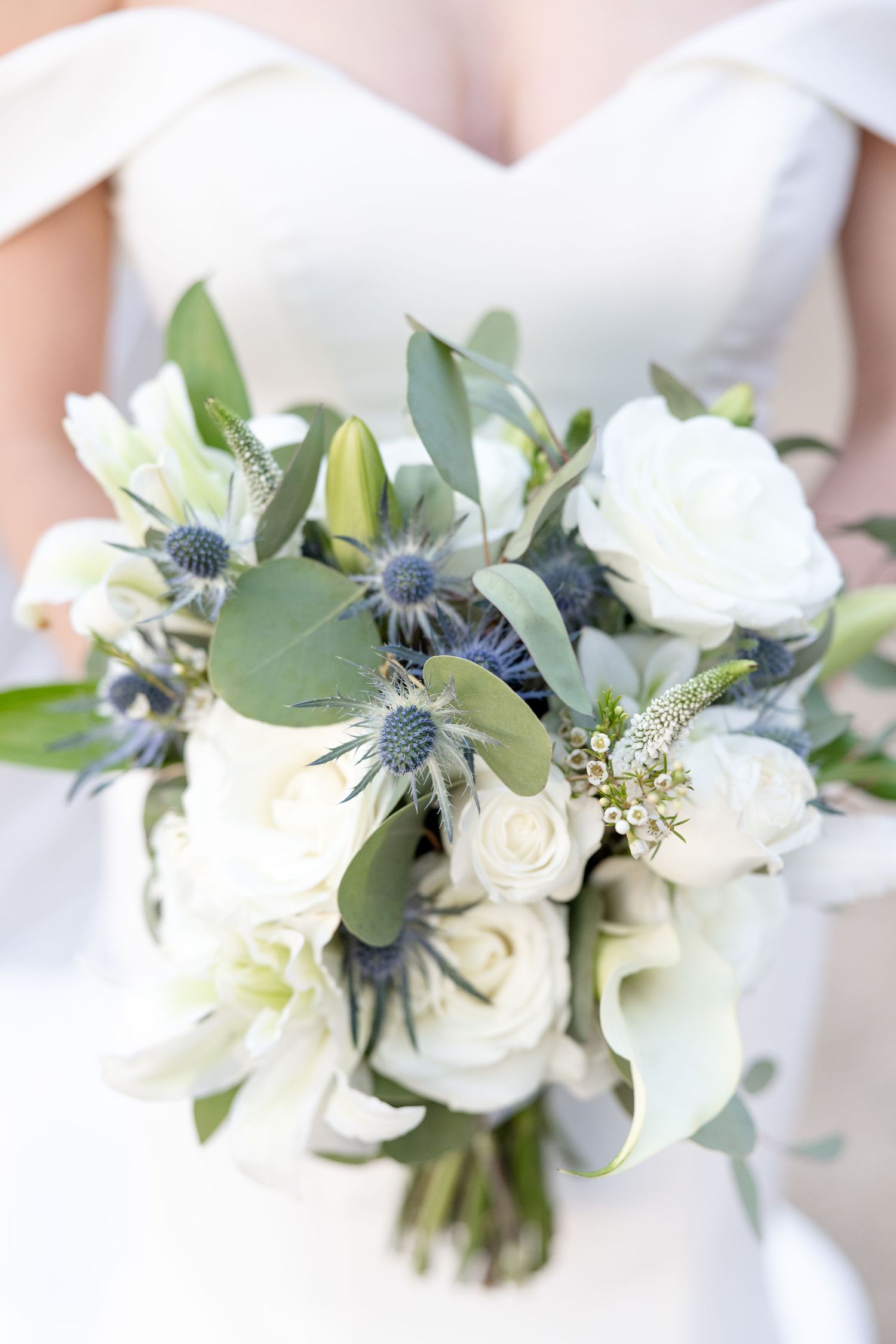 Light and airy wedding photography by Julia and Sean Photography, husband-and-wife photographers serving joyful brides in Dayton, Cincinnati