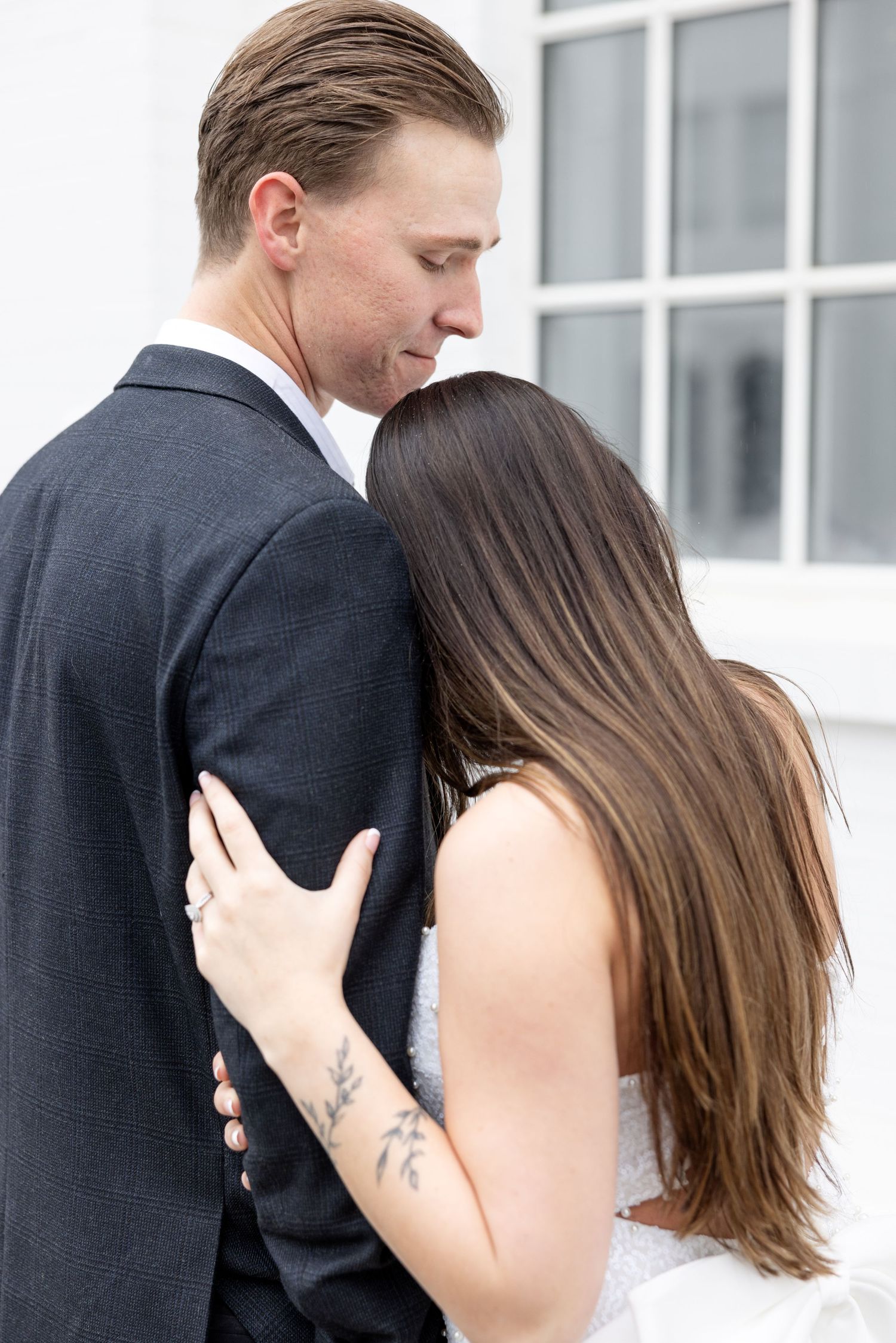 Huntsville engagement photographer | Julia & Sean Photography | Light and airy wedding photography capturing joyful, timeless moments.