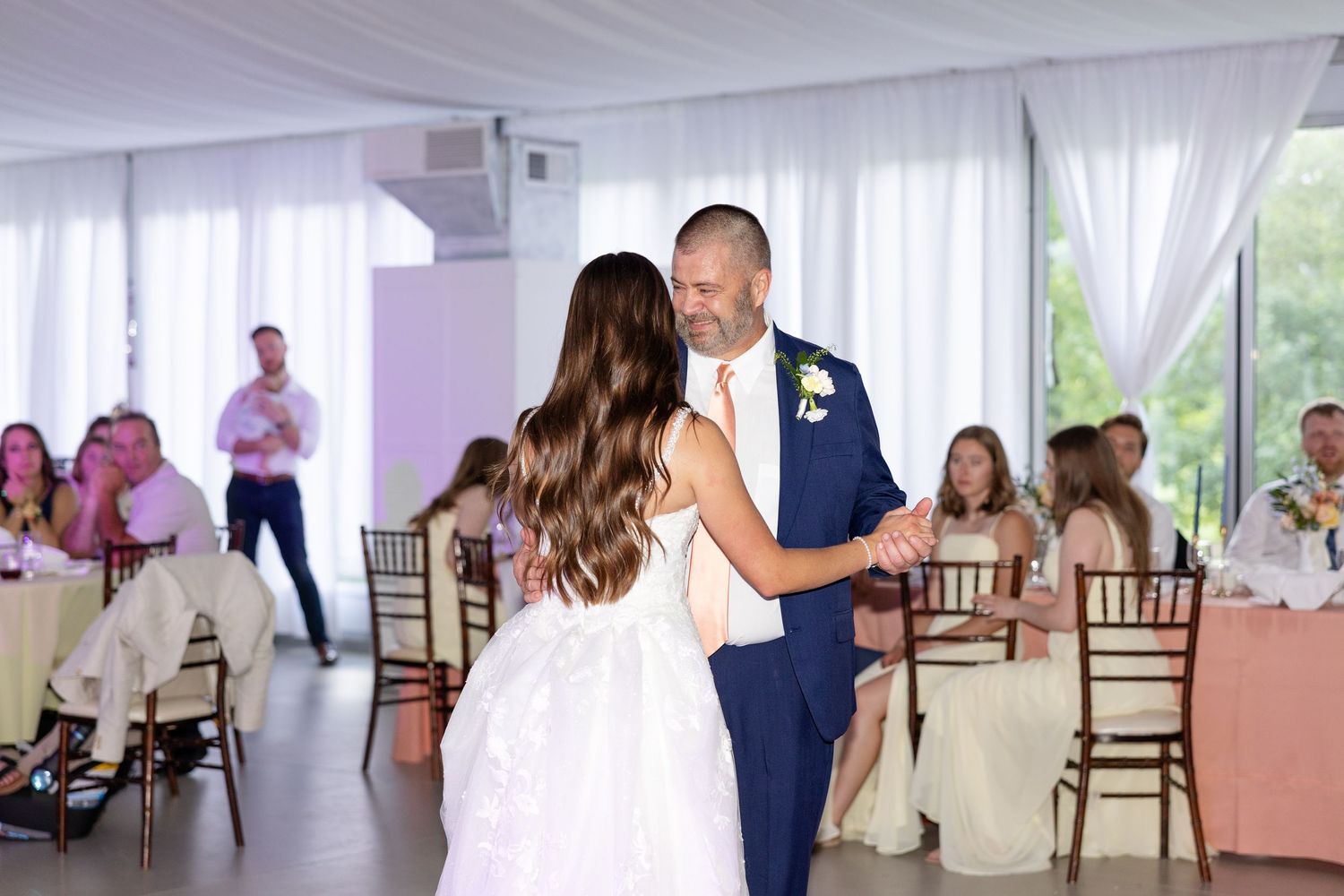 Elegant summer wedding at The Beverly Mansion in Marengo, Ohio captured by Dayton wedding photographers Julia & Sean Photography.