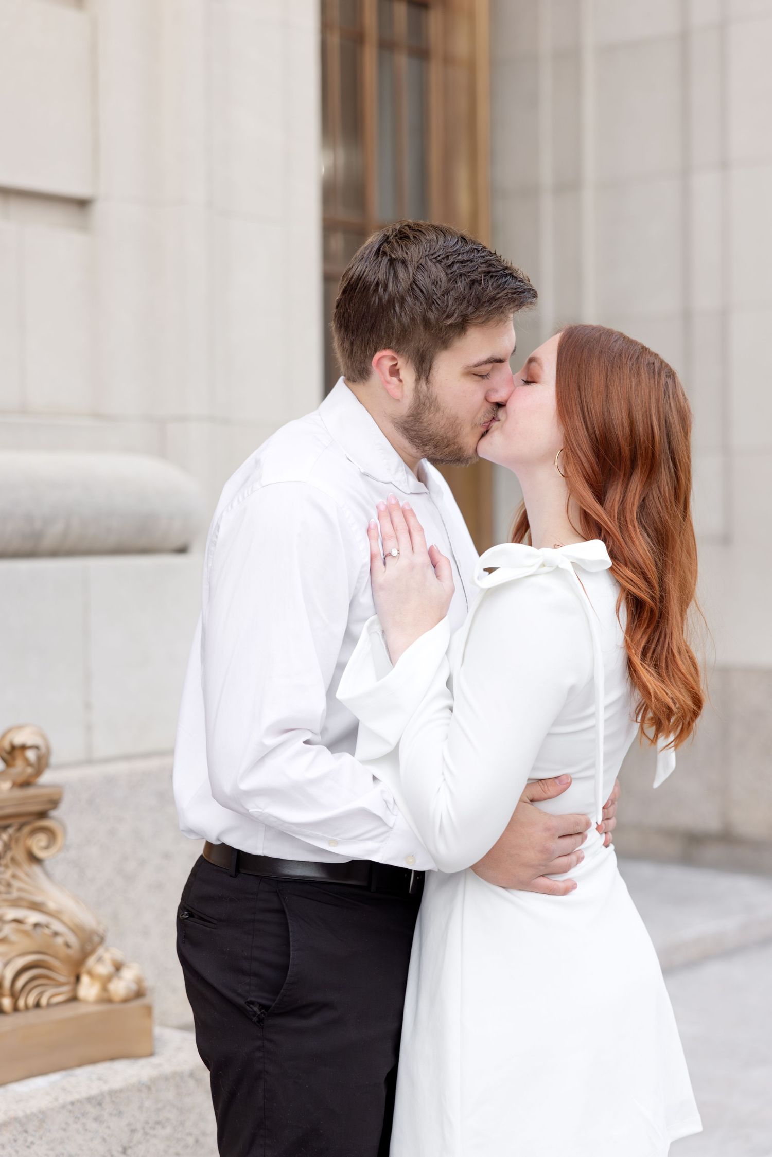 Cincinnati engagement photographer | Julia & Sean Photography | Light and airy wedding photography in Ohio, Kentucky, Tennessee & beyond.