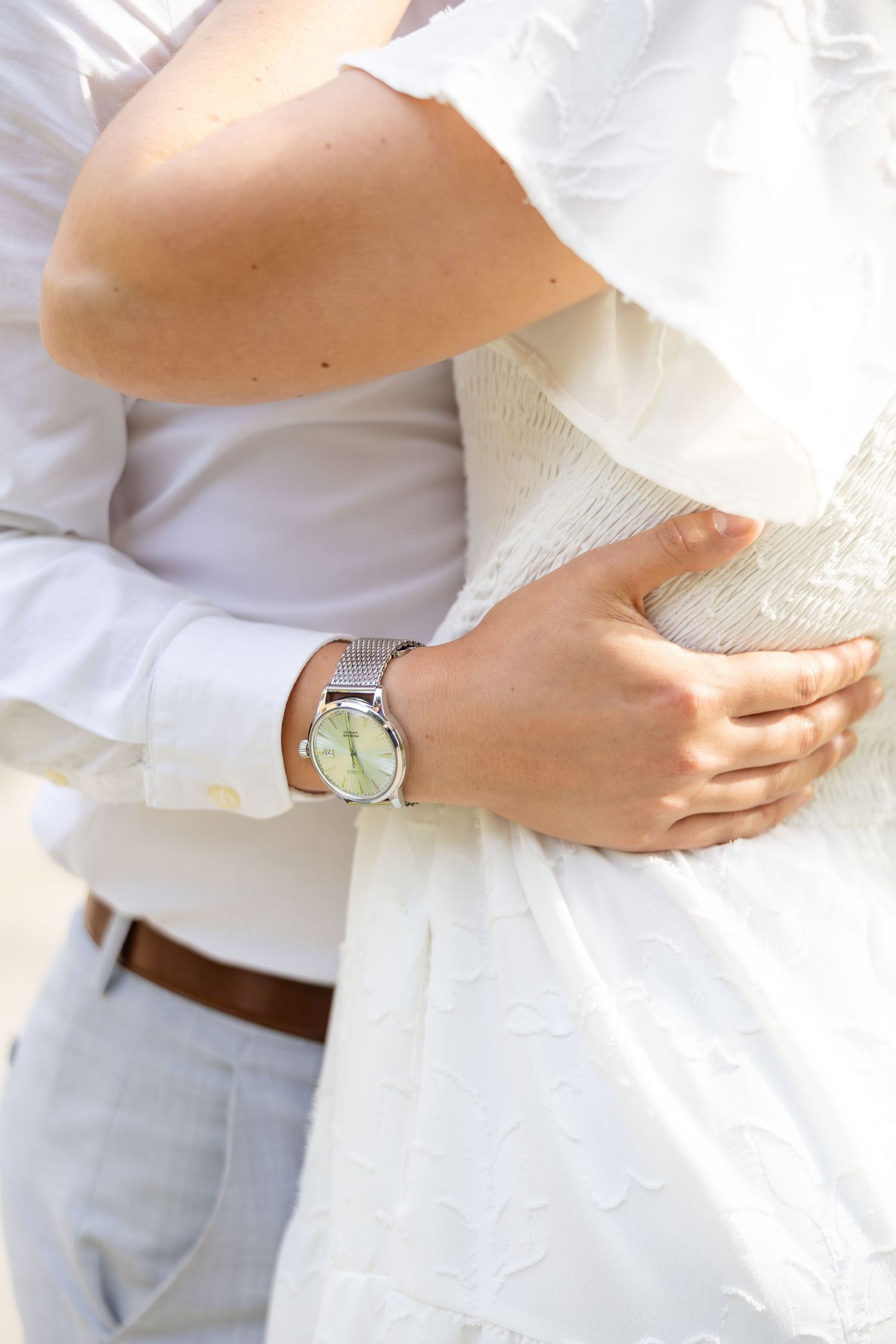 Romantic engagement photos at Mt. Echo Park overlooking the Cincinnati skyline in Cincinnati, Ohio by Julia and Sean Photography