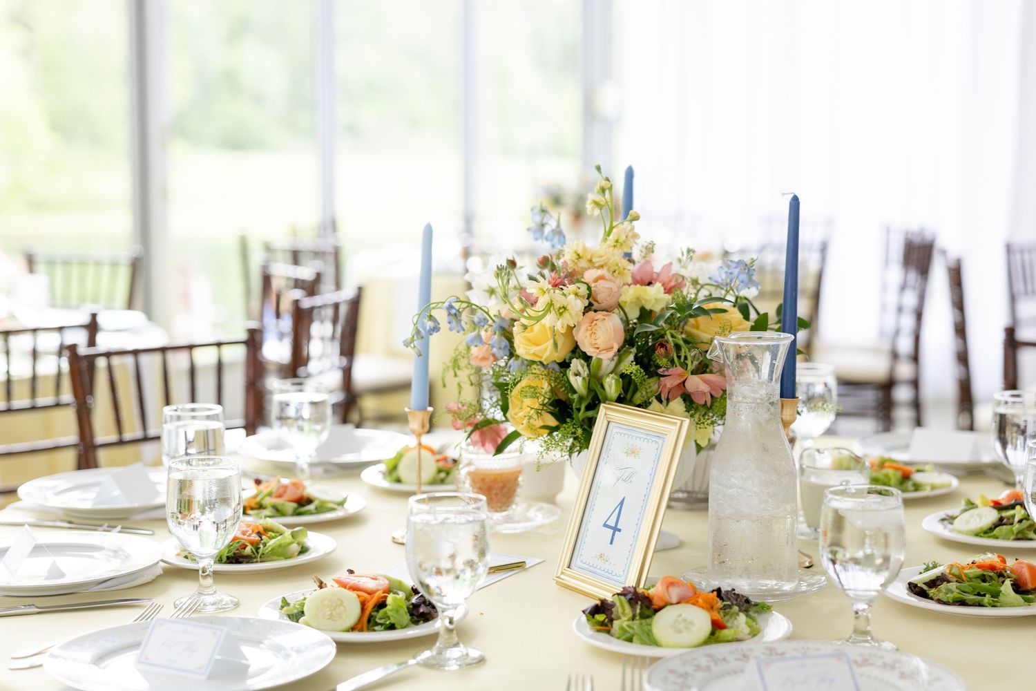Elegant summer wedding at The Beverly Mansion in Marengo, Ohio captured by Dayton wedding photographers Julia & Sean Photography.