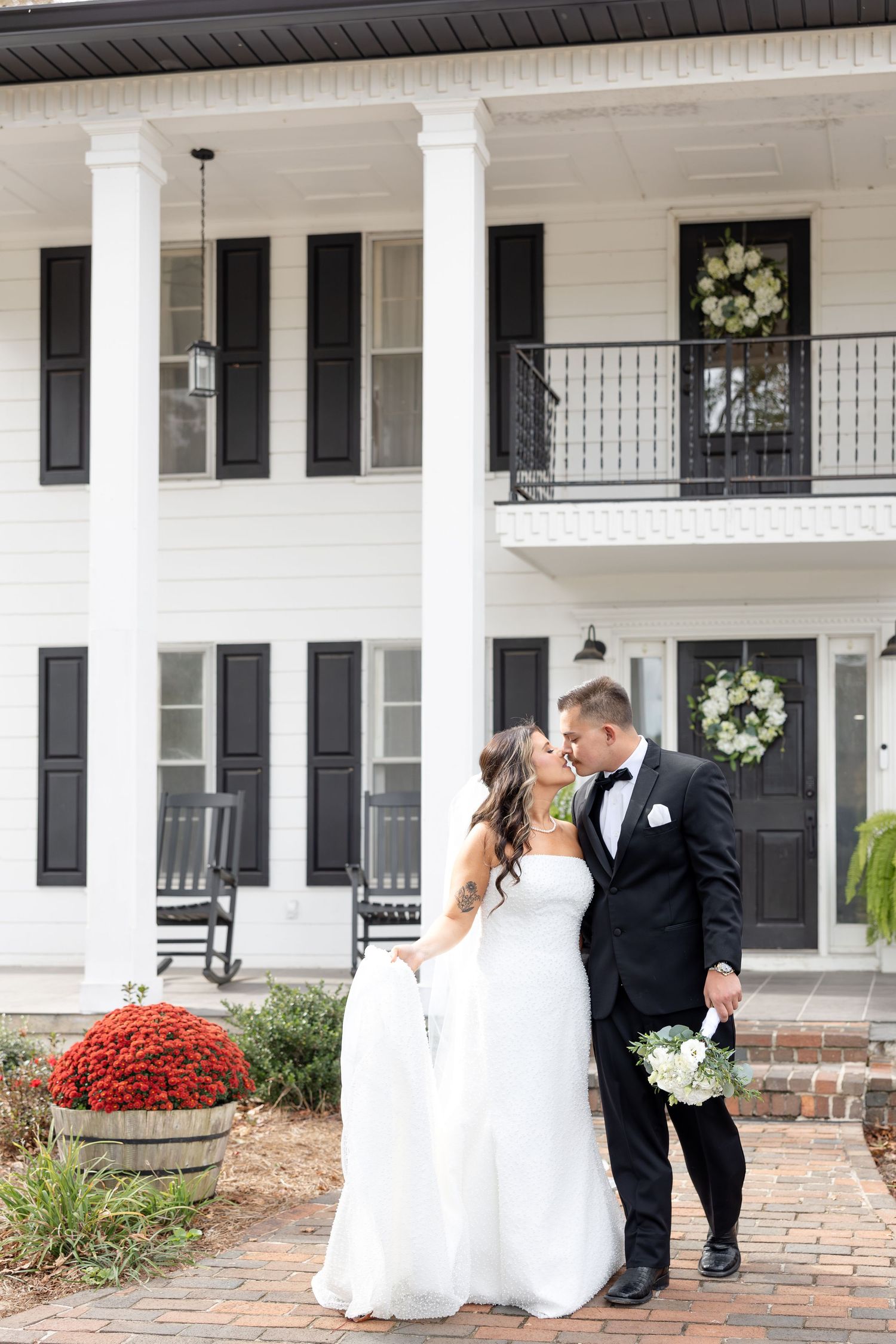 Elegant wedding at The Upton House in Guntersville, Alabama featuring a joyful bride and groom and timeless southern elegance.