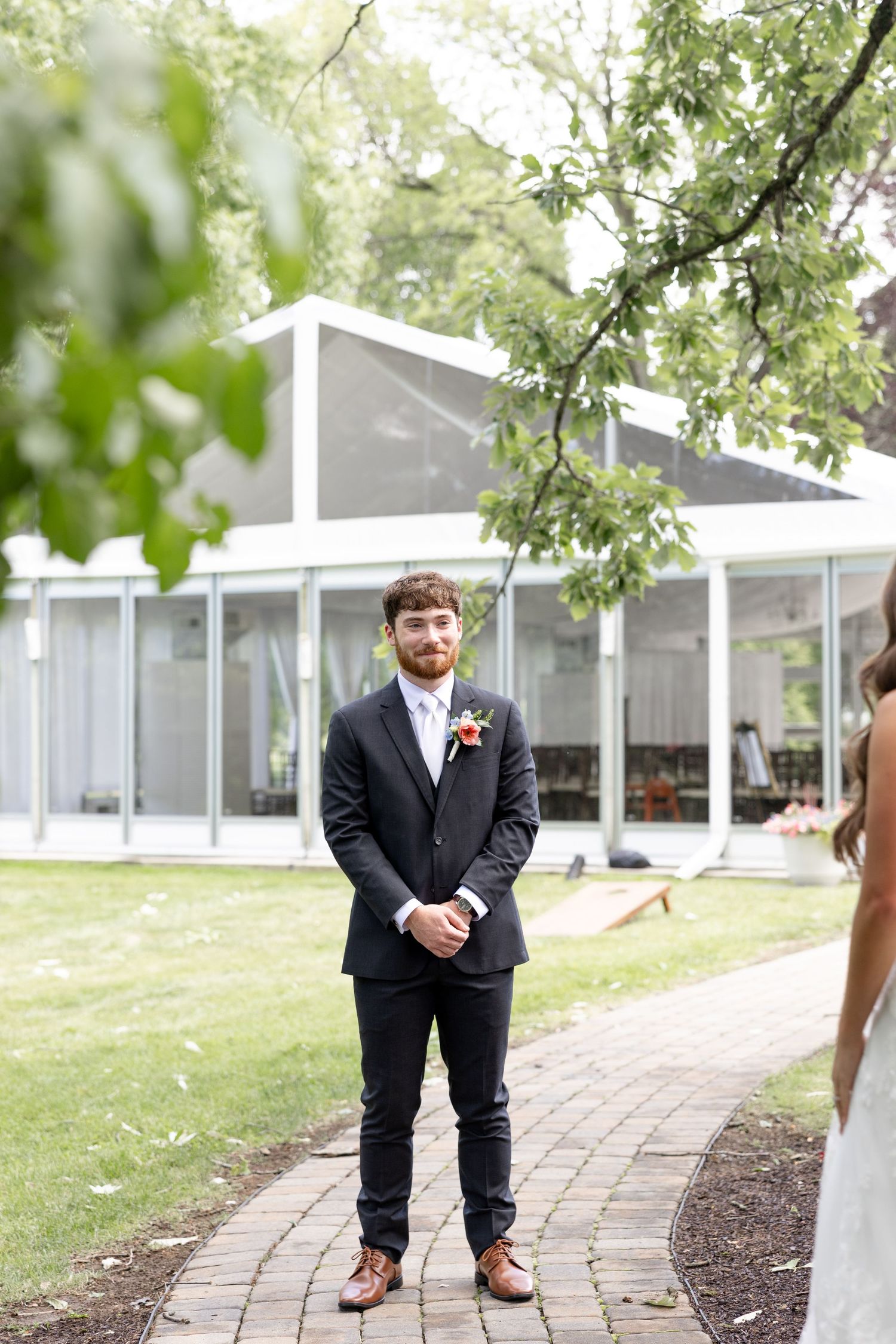 Timeless wedding inspiration at The Beverly Mansion featuring romantic portraits, elegant details, and a joyful celebration in Marengo, Ohio
