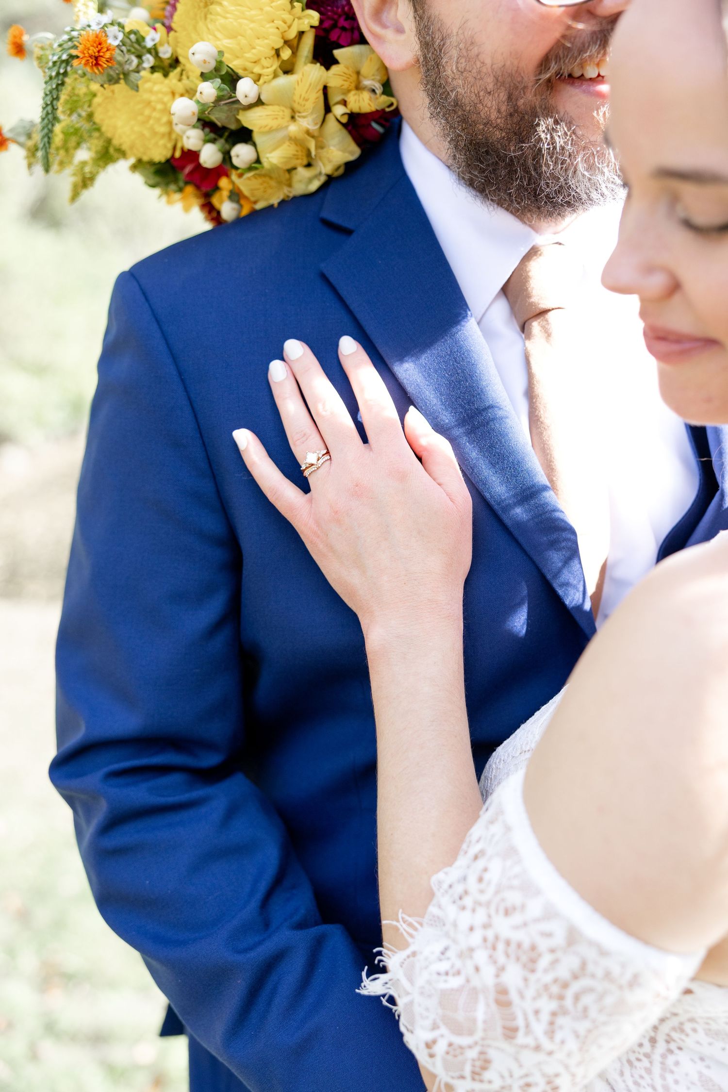 Light, airy wedding photography in Cleveland, Ohio. Ohio Wedding Photographers - Julia and Sean Photography, timeless, joyful wedding photos