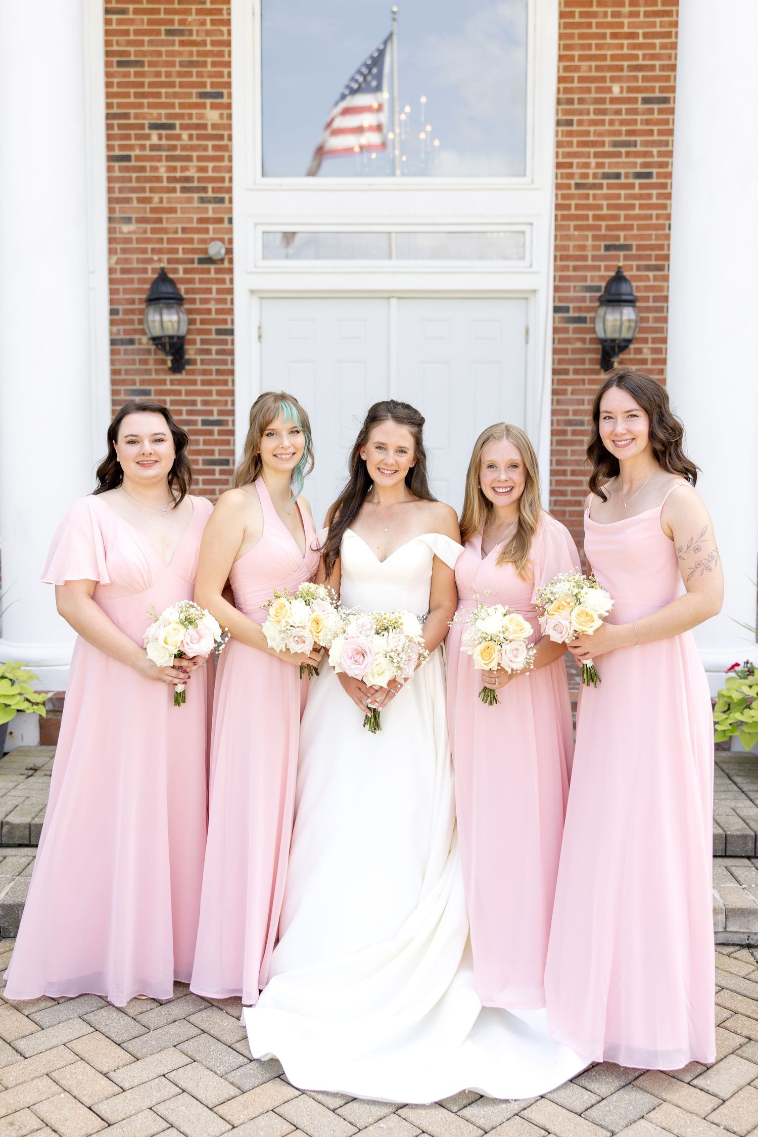 Light and airy wedding photography of a newly married couple at The Estate at Sunset Farm in Bellbrook, Ohio, by Julia and Sean Photography