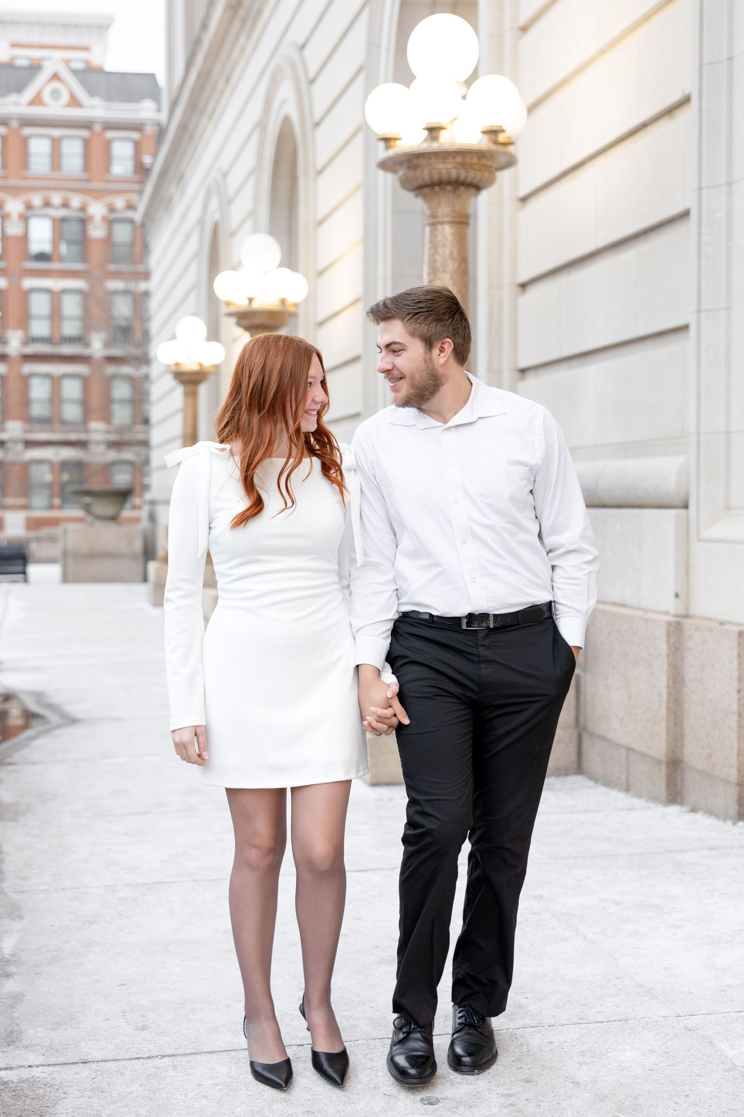 Cincinnati engagement photographer | Julia & Sean Photography | Light and airy wedding photography in Ohio, Kentucky, Tennessee & beyond.