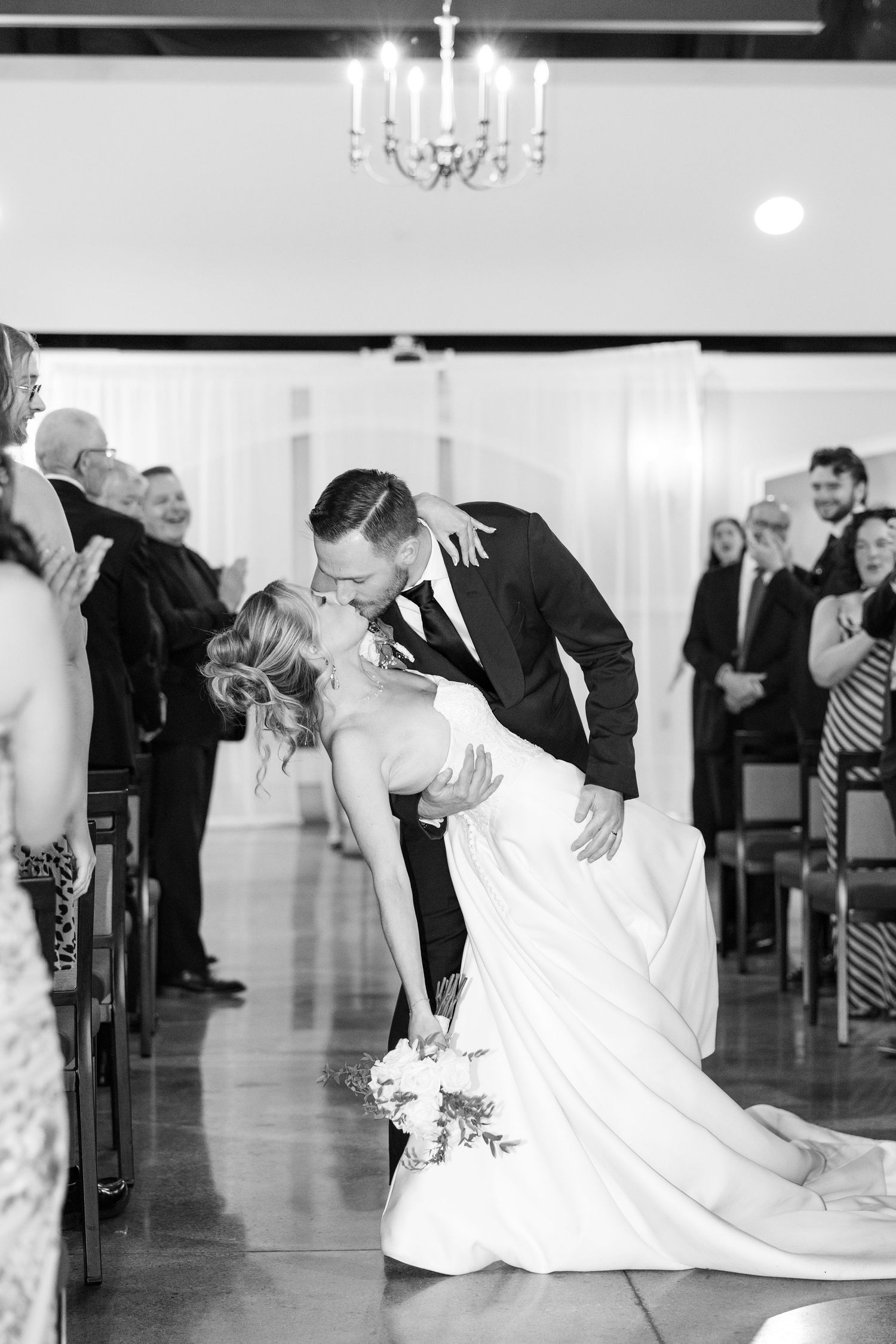 Wedding day photos at The Toledo Zoo in Toledo, Ohio photographed by Julia & Sean Photography, Ohio wedding photographers