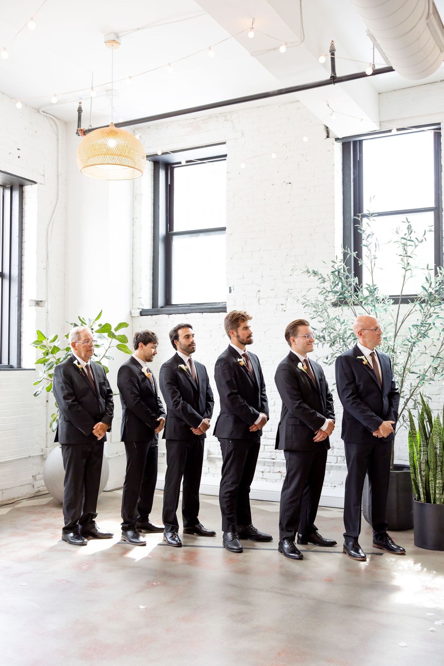 Timeless wedding portraits at Flat 51 in downtown Columbus, Ohio, by Columbus wedding photographers with a light and airy style.