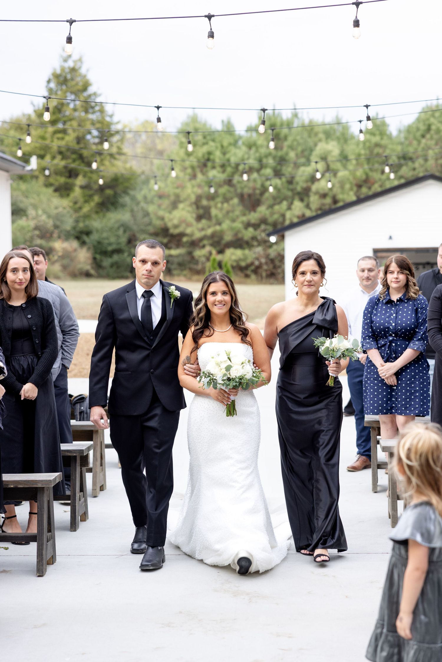 Elegant wedding at The Upton House in Guntersville, Alabama featuring a joyful bride and groom and timeless southern elegance.