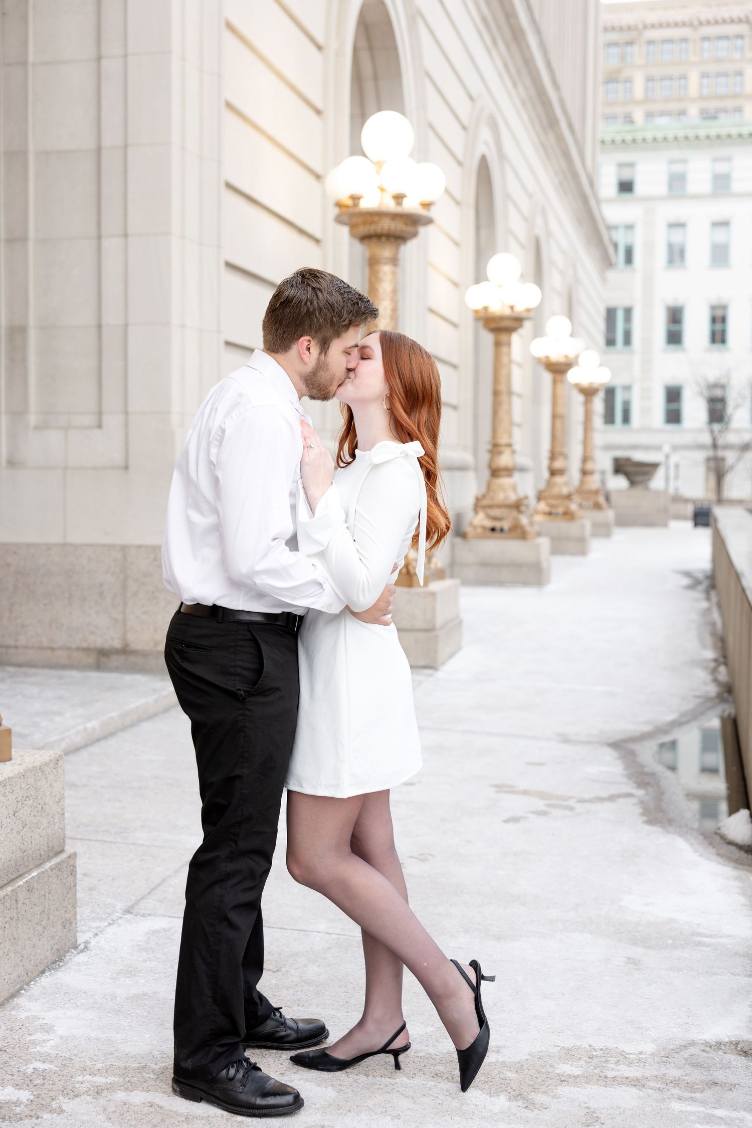 Cincinnati engagement photographer | Julia & Sean Photography | Light and airy wedding photography in Ohio, Kentucky, Tennessee & beyond.