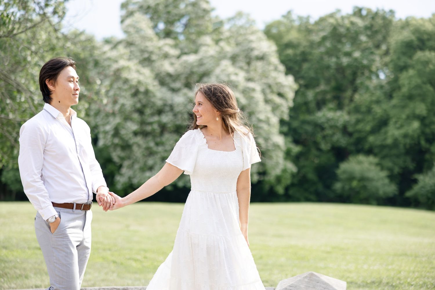 Romantic engagement photos at Mt. Echo Park overlooking the Cincinnati skyline in Cincinnati, Ohio by Julia and Sean Photography