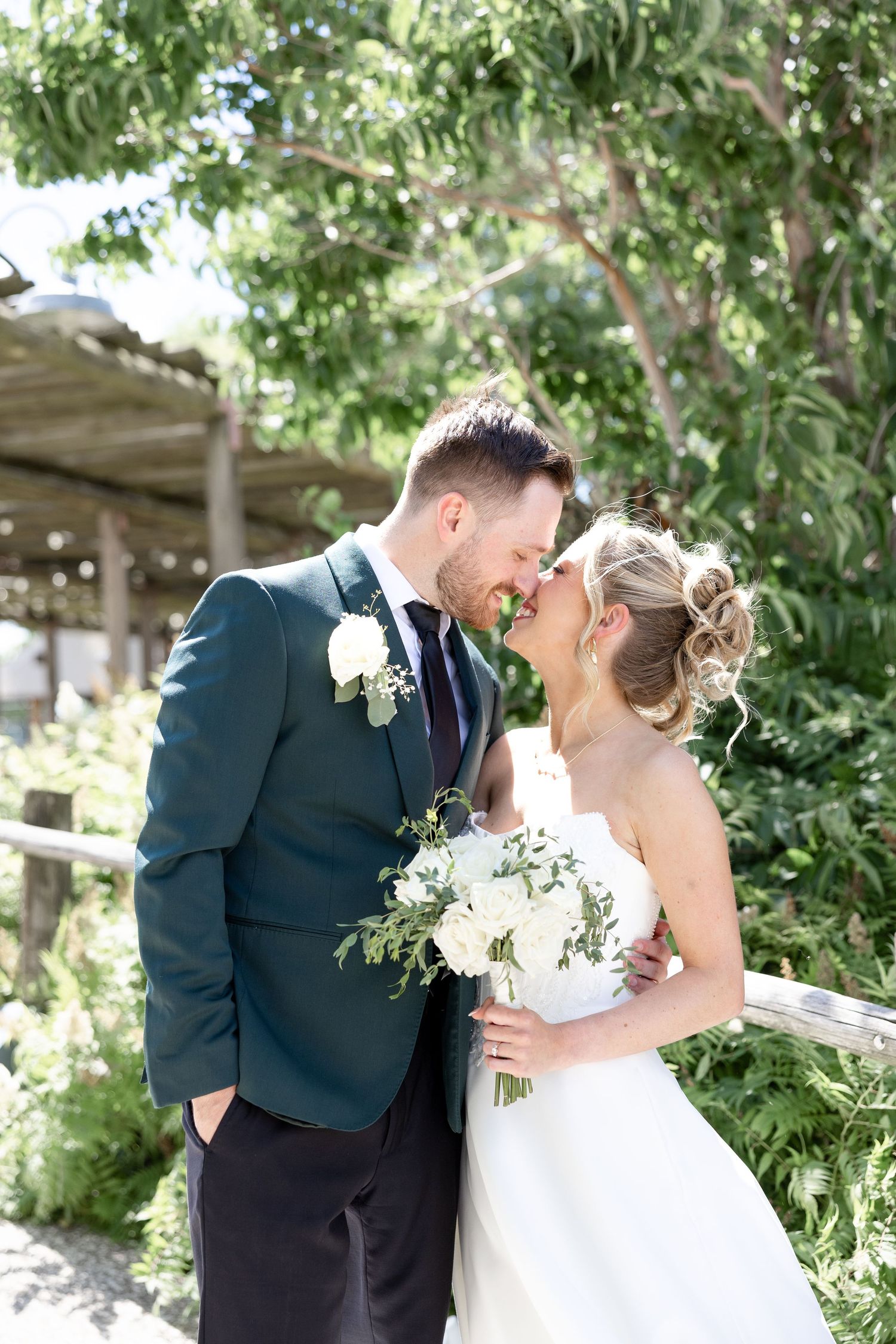Wedding day photos at The Toledo Zoo in Toledo, Ohio photographed by Julia & Sean Photography, Ohio wedding photographers