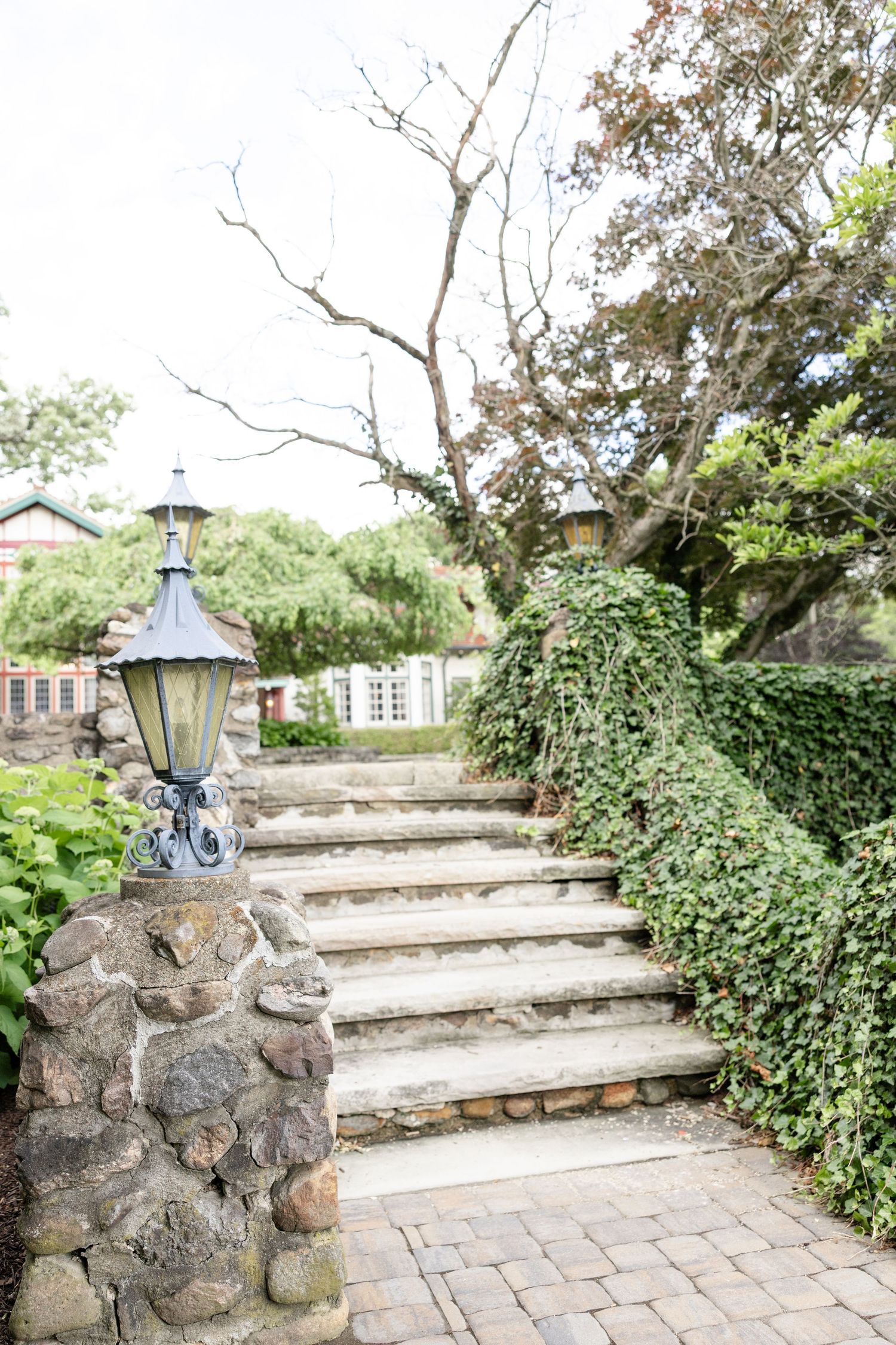 Timeless wedding inspiration at The Beverly Mansion featuring romantic portraits, elegant details, and a joyful celebration in Marengo, Ohio