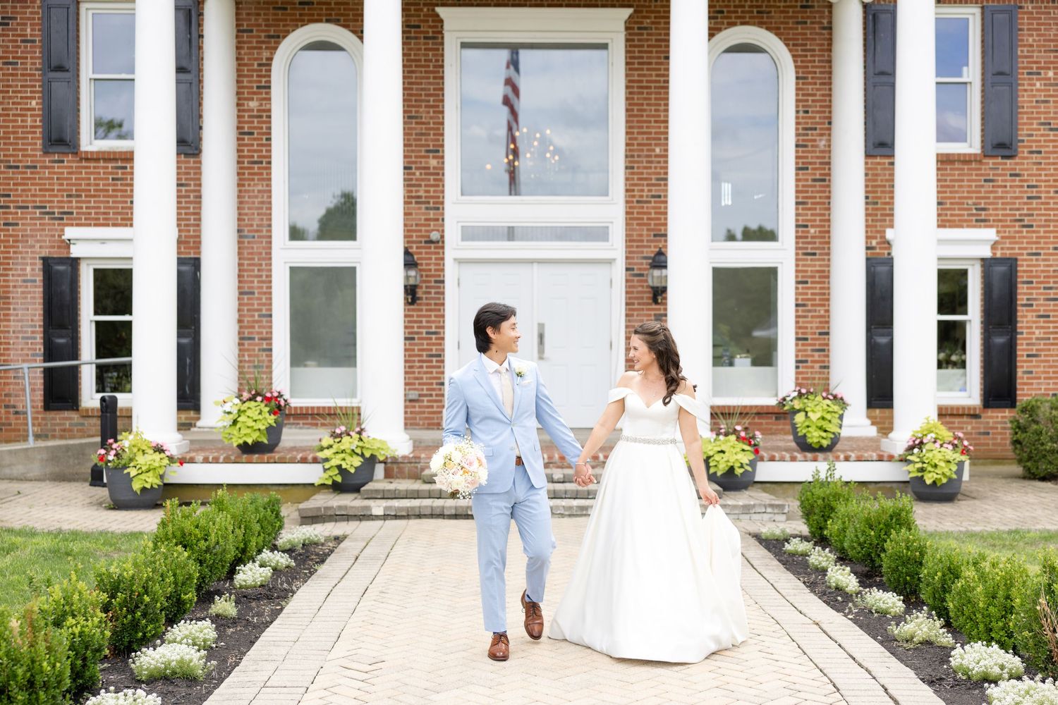 Bride and groom portraits at The Estate at Sunset Farm in Bellbrook, Ohio.