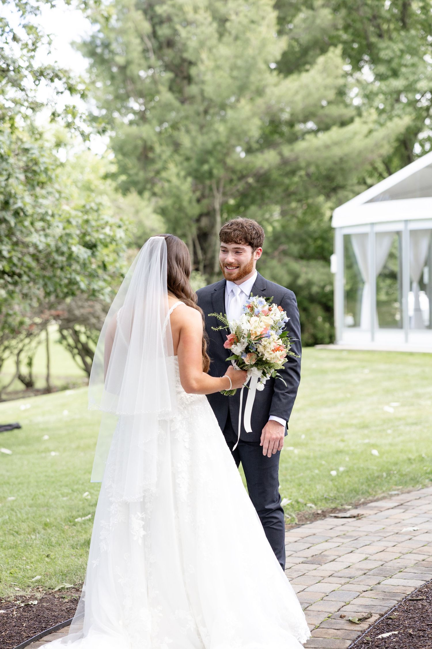 Timeless wedding inspiration at The Beverly Mansion featuring romantic portraits, elegant details, and a joyful celebration in Marengo, Ohio