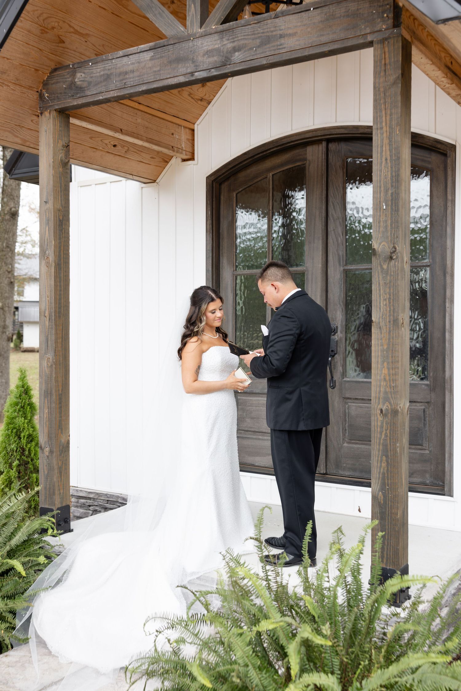 Elegant wedding at The Upton House in Guntersville, Alabama featuring a joyful bride and groom and timeless southern elegance.
