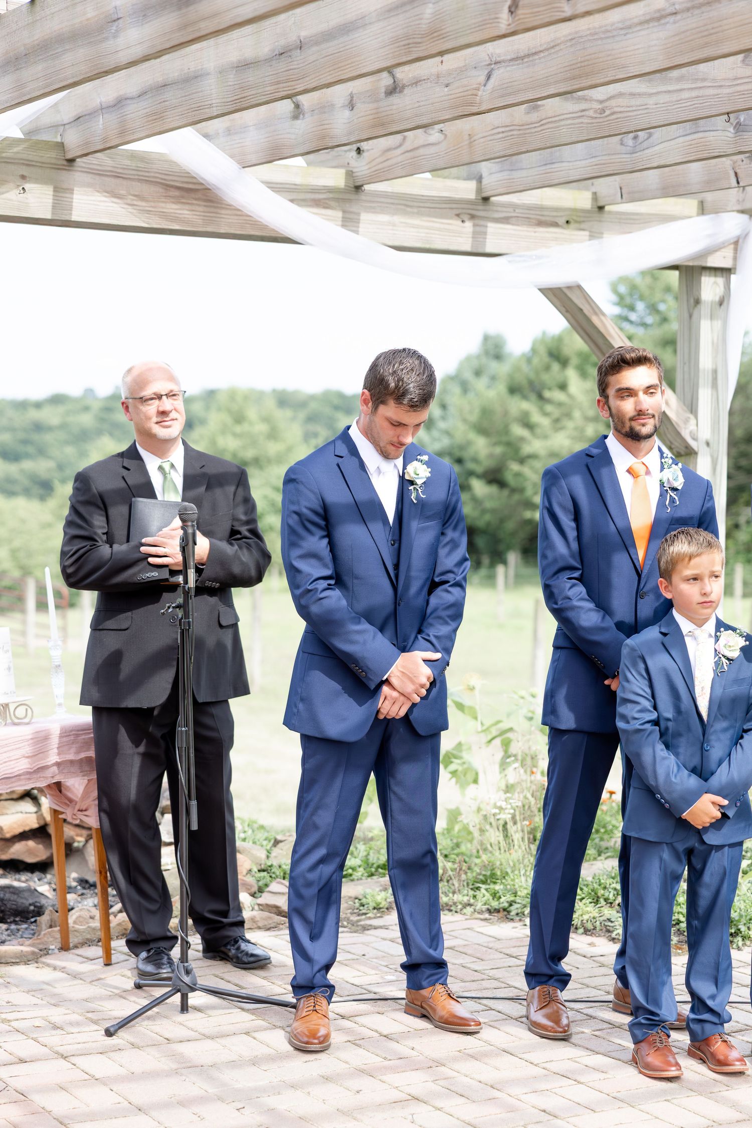 Romantic summer wedding in Northeast Ohio at Heartland on Heritage by Julia and Sean Photography, husband-and-wife wedding photographers.