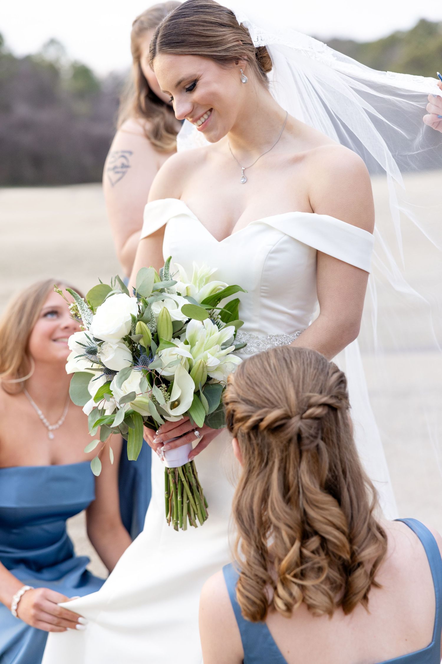 Light and airy wedding photography by Julia and Sean Photography, husband-and-wife photographers serving joyful brides in Dayton, Cincinnati