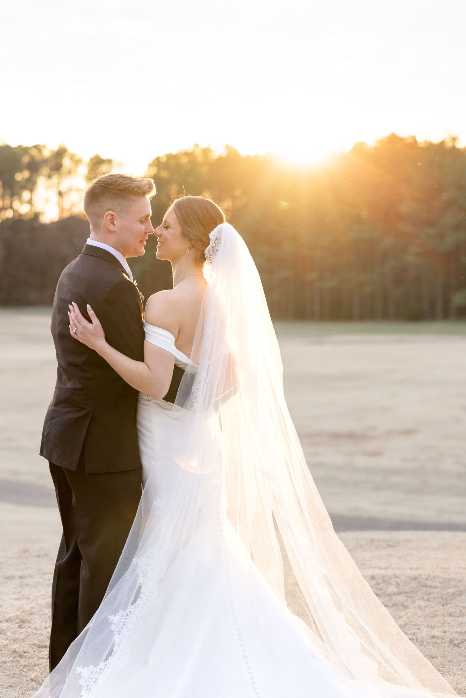 Light and airy wedding photography by Julia and Sean Photography, husband-and-wife photographers serving joyful brides in Dayton, Cincinnati