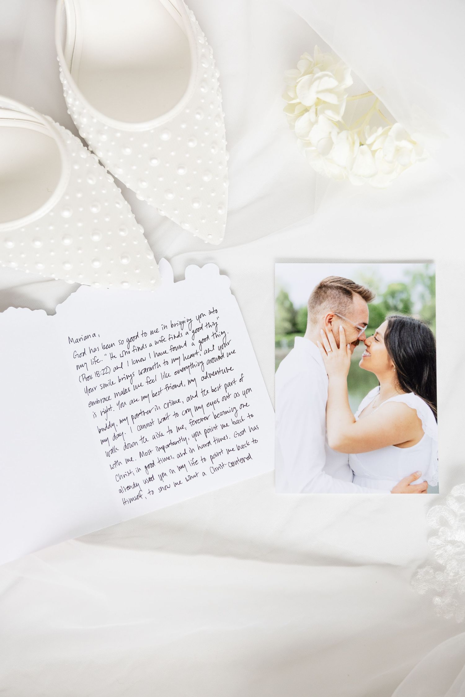 Elegant wedding portraits at Flat 51 in downtown Columbus, Ohio, photographed by Columbus wedding photographers Julia & Sean Photography.