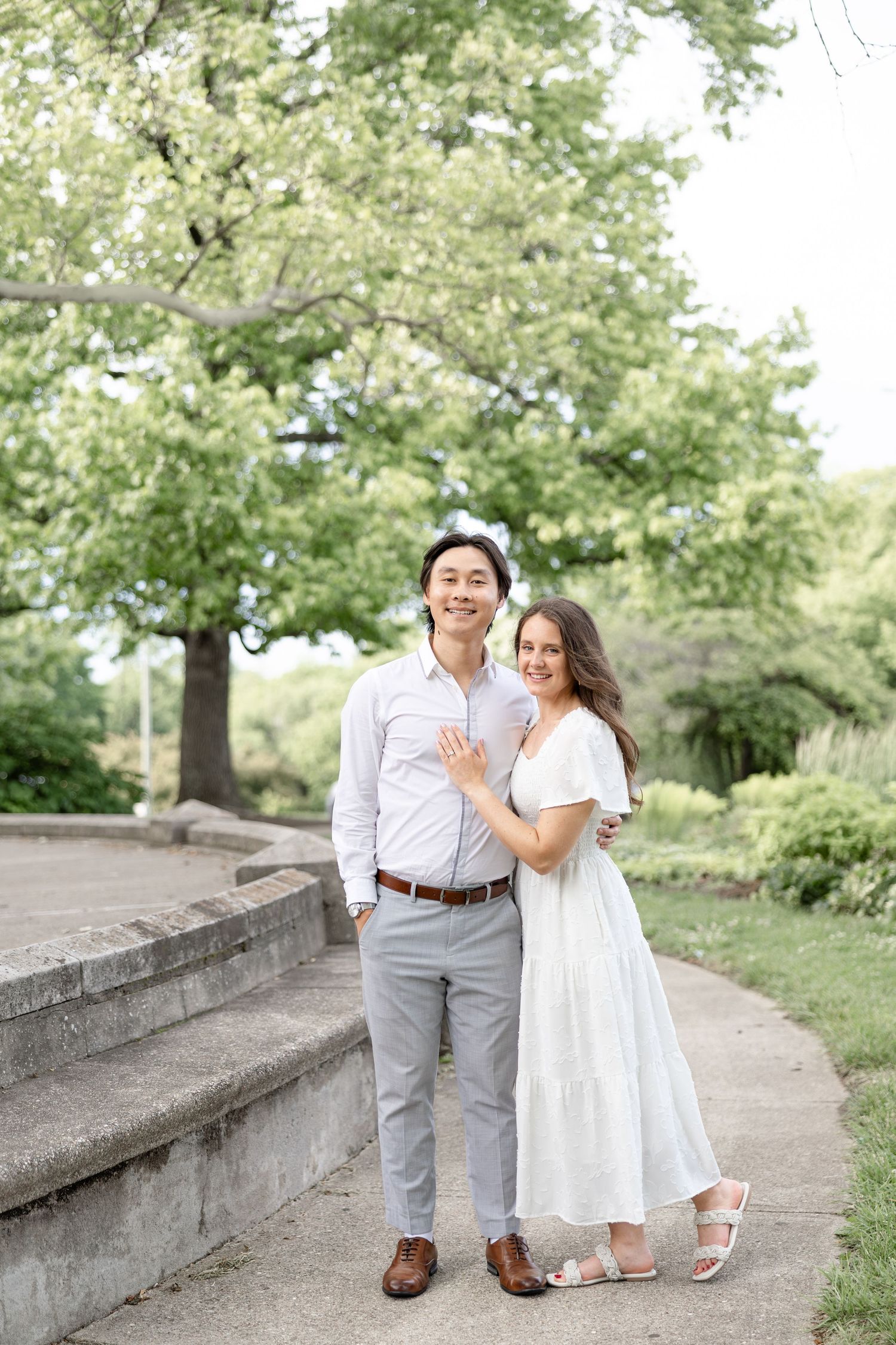 Romantic engagement photos at Mt. Echo Park overlooking the Cincinnati skyline in Cincinnati, Ohio by Julia and Sean Photography