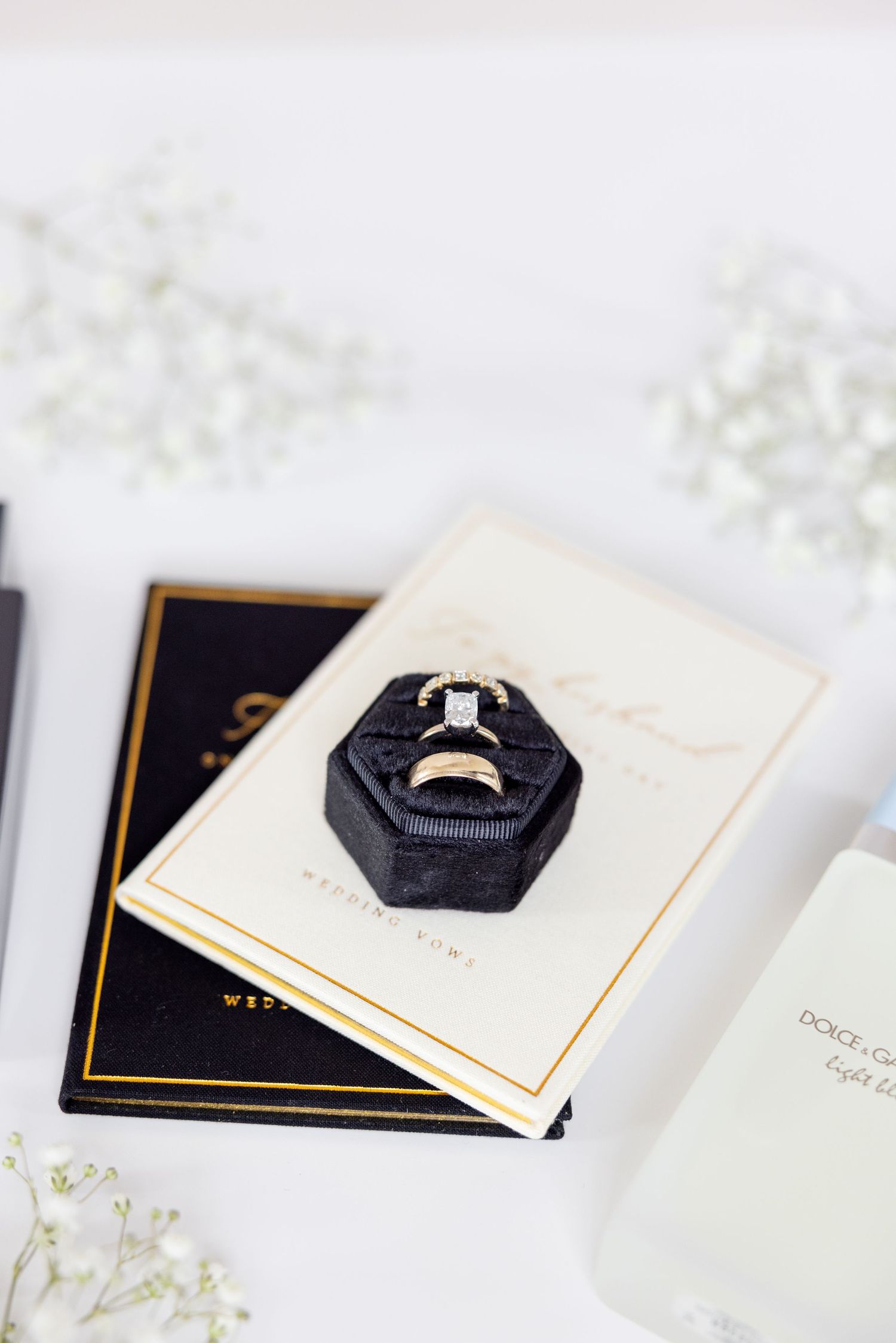 Elegant wedding at The Upton House in Guntersville, Alabama featuring a joyful bride and groom and timeless southern elegance.